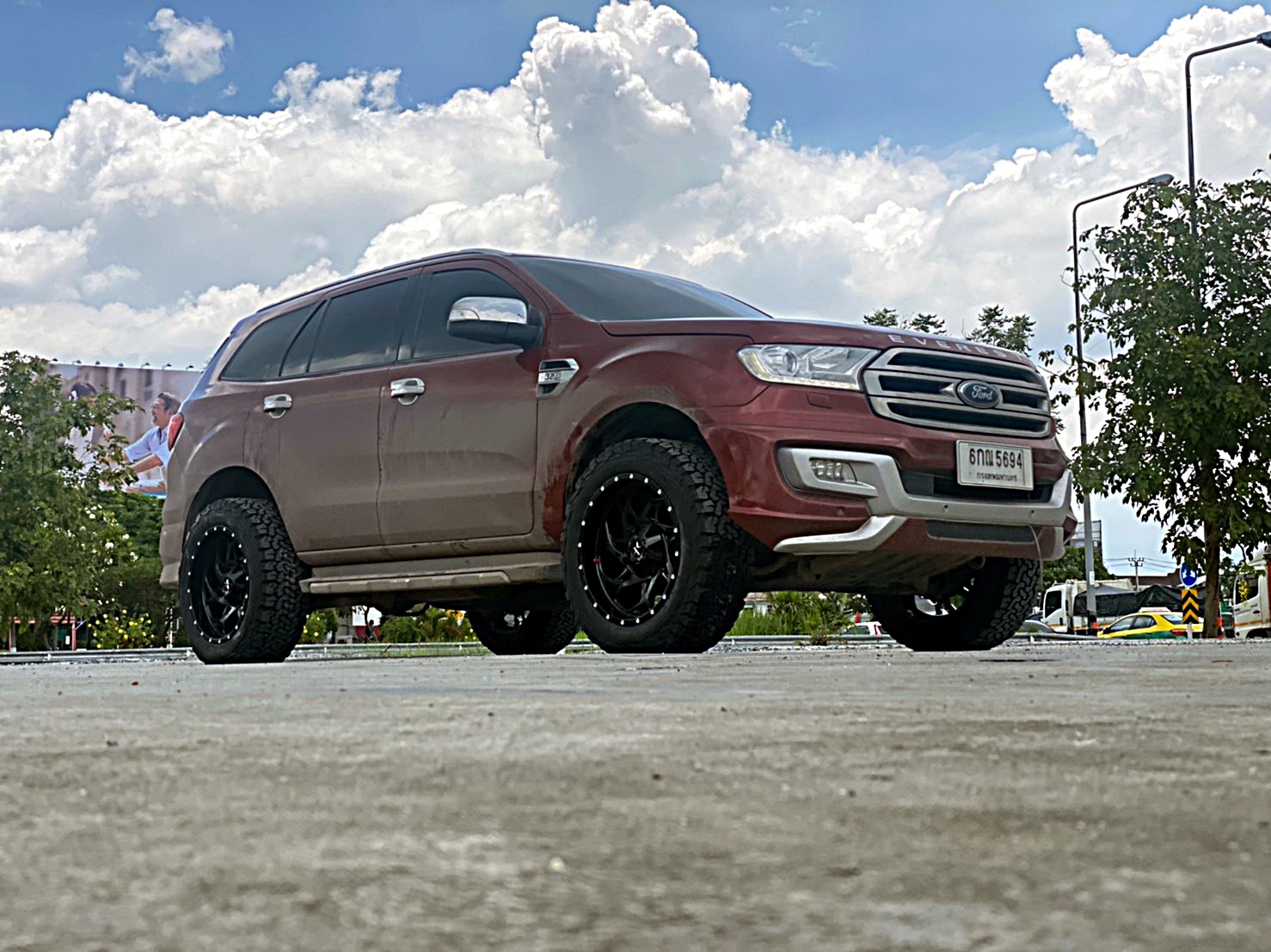 FORD EVEREST แต่งออฟโรดแบบไม่ยก
