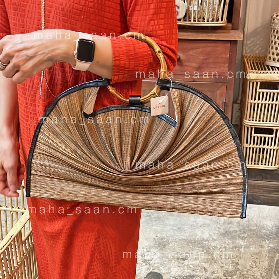 กระเป๋าตาลโตนด คล้องแขน ทรงพัด 💝