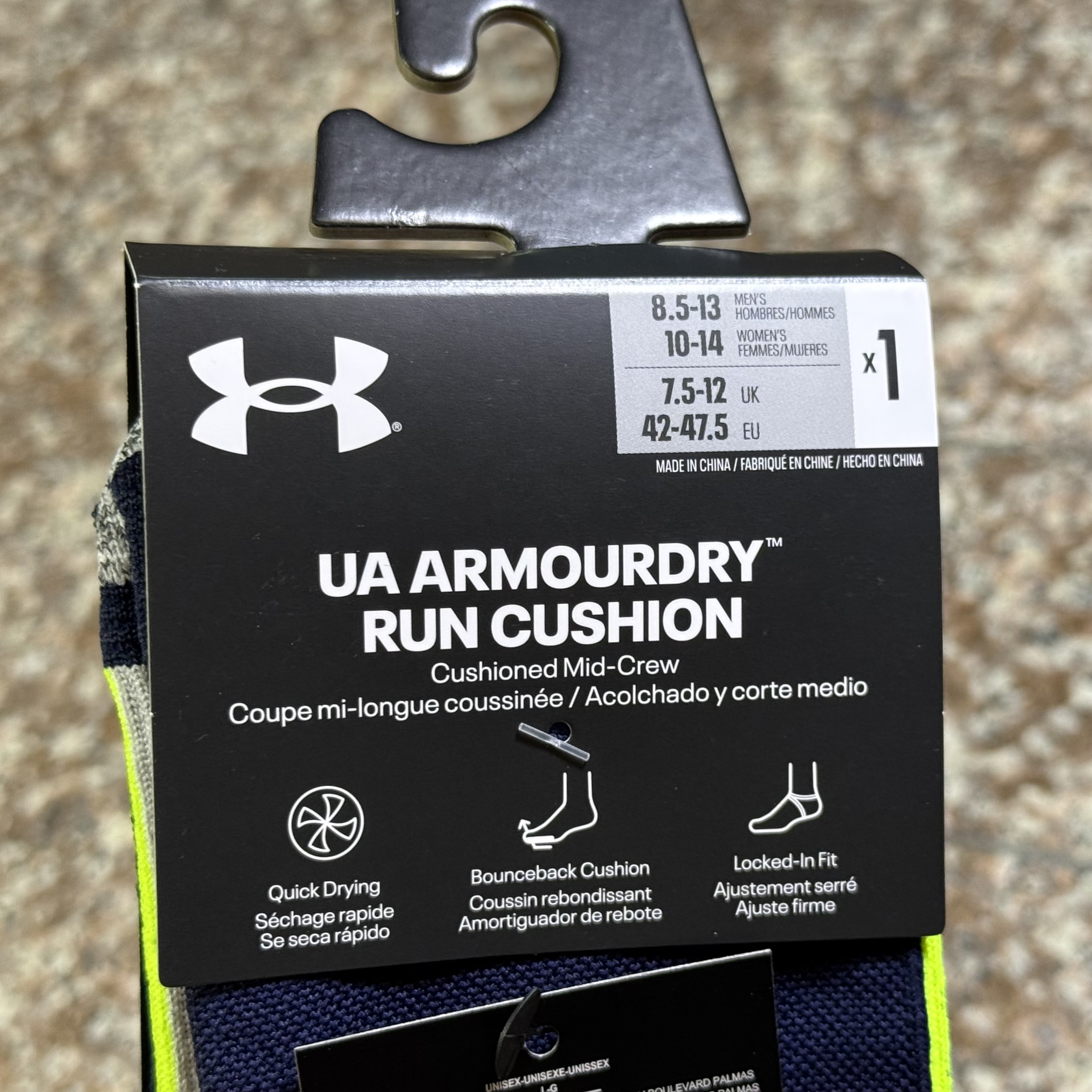 ถุงเท้าวิ่ง Under Armour Cushioned Crew Running Socks ‘Midnight’ (MD,LG)