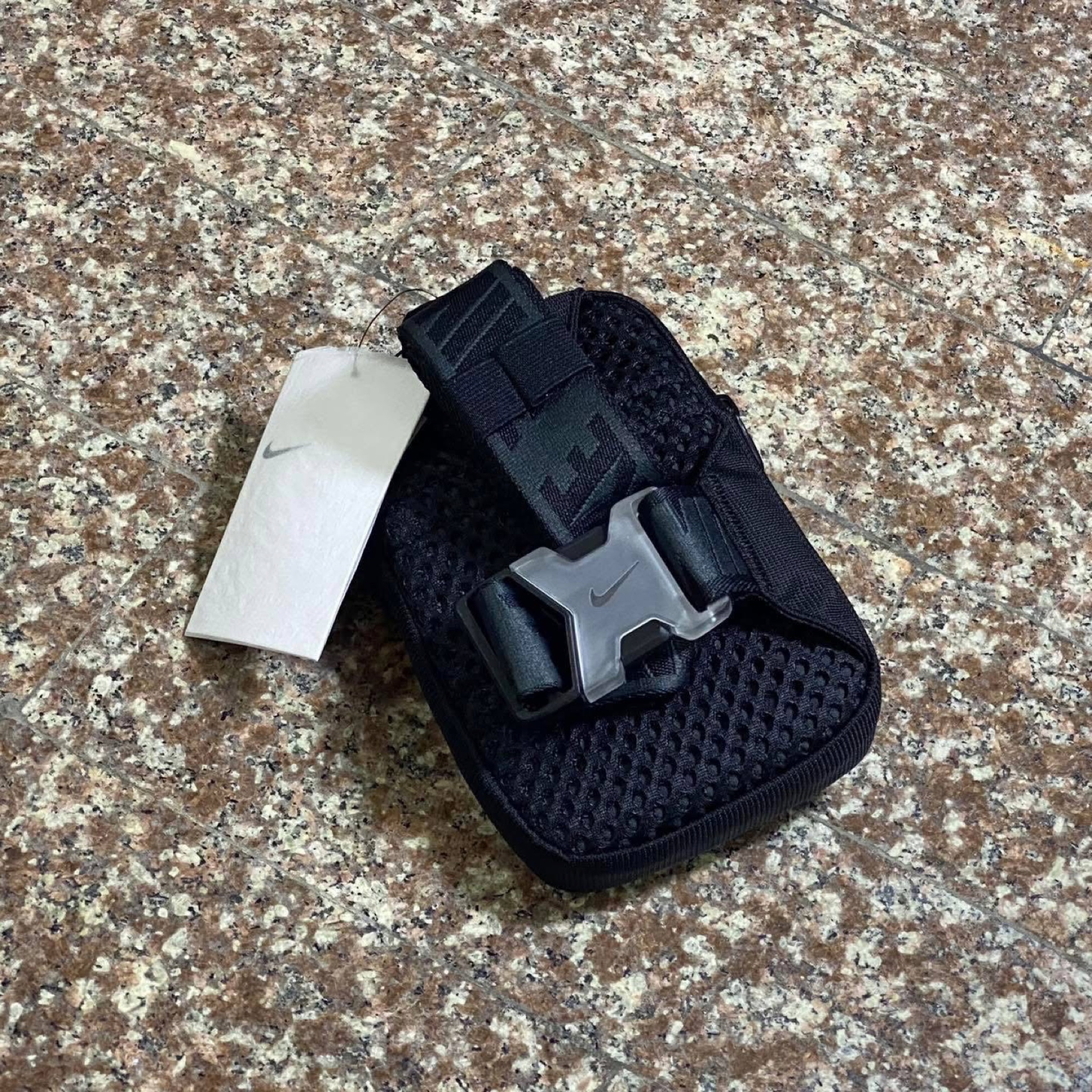 กระเป๋า Nike Sportwear Essential Hip Pack ‘BLACK’