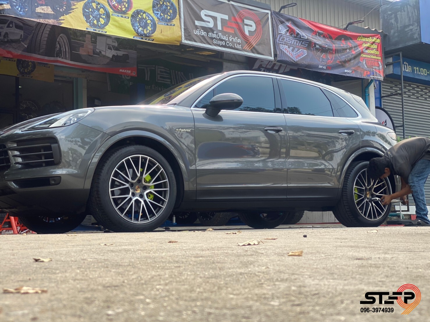 PIRELLI PZERO 285/40-21 ราคาถูกสุดที่ STEP9