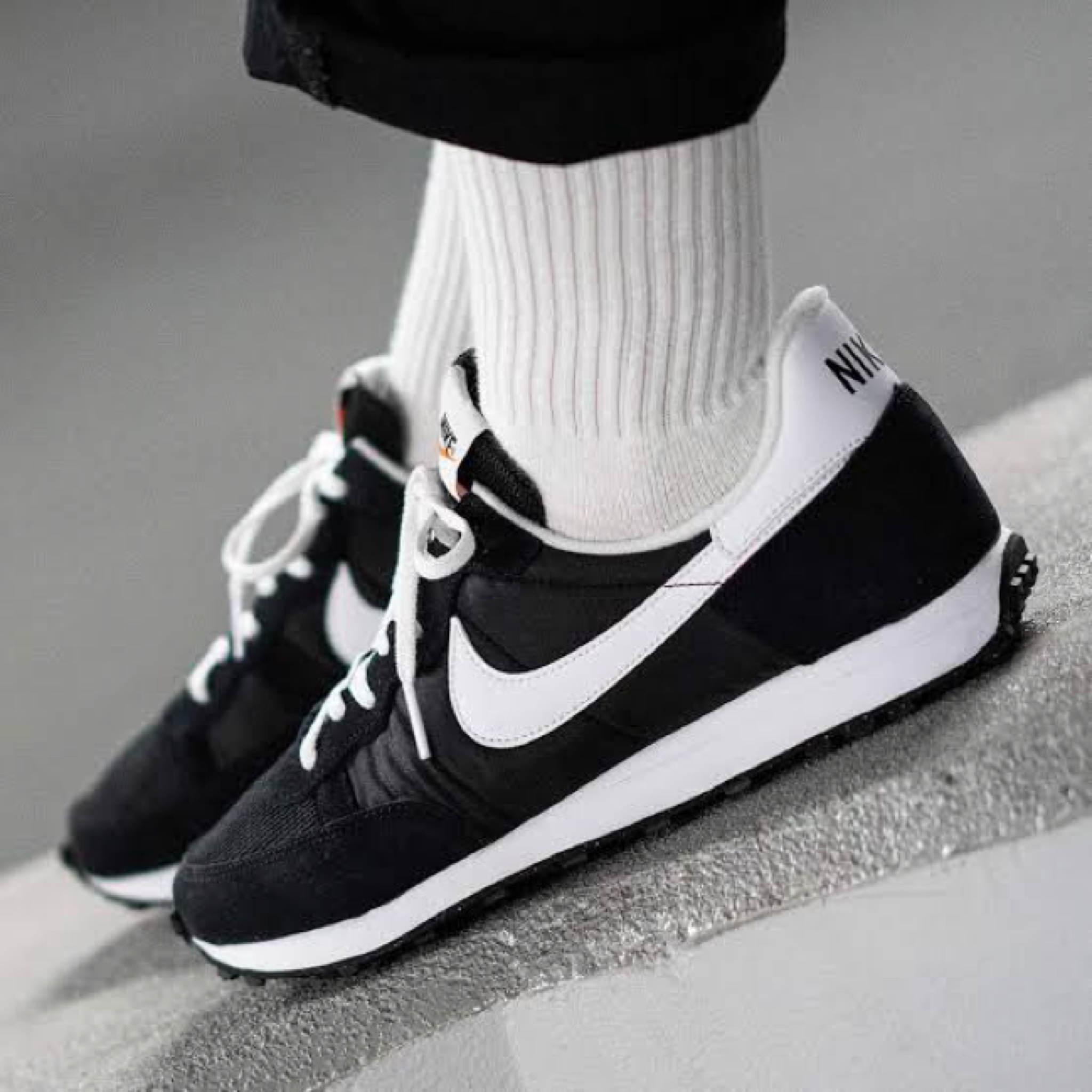 รองเท้า Nike Challenger OG ‘BLACK’ (M10US)