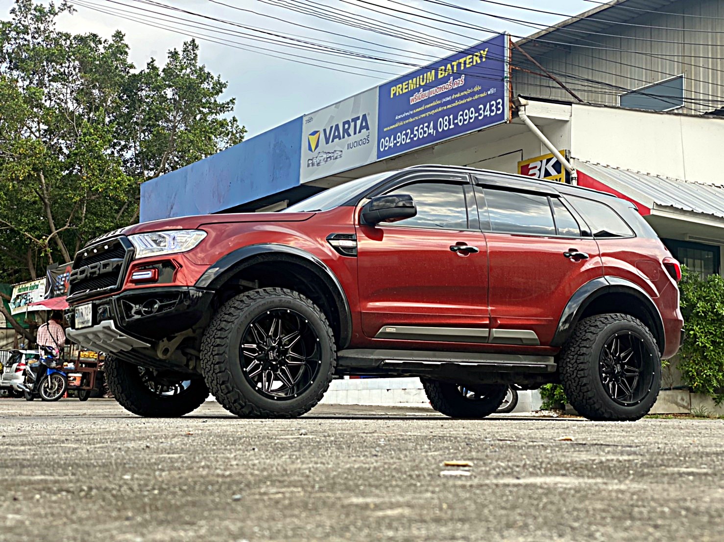 FORD EVEREST จัดทรงเมกาที่ STEP9