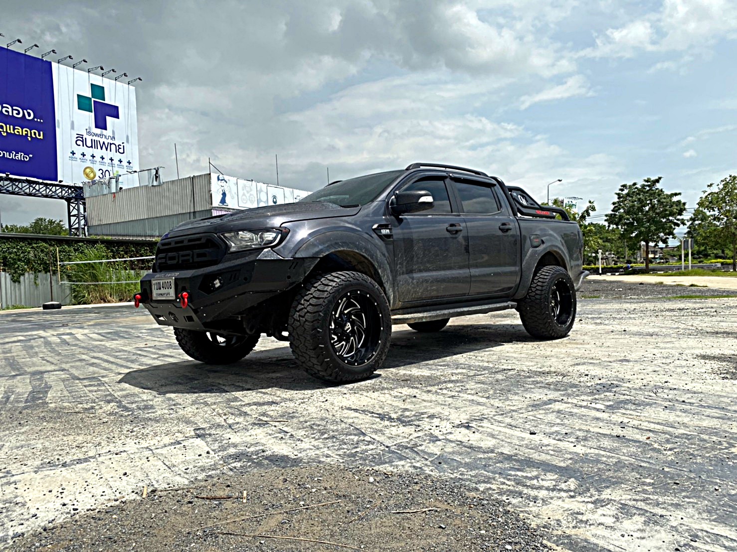 FORD จัดชุดใหม่ ทรงเมกาที่ STEP9