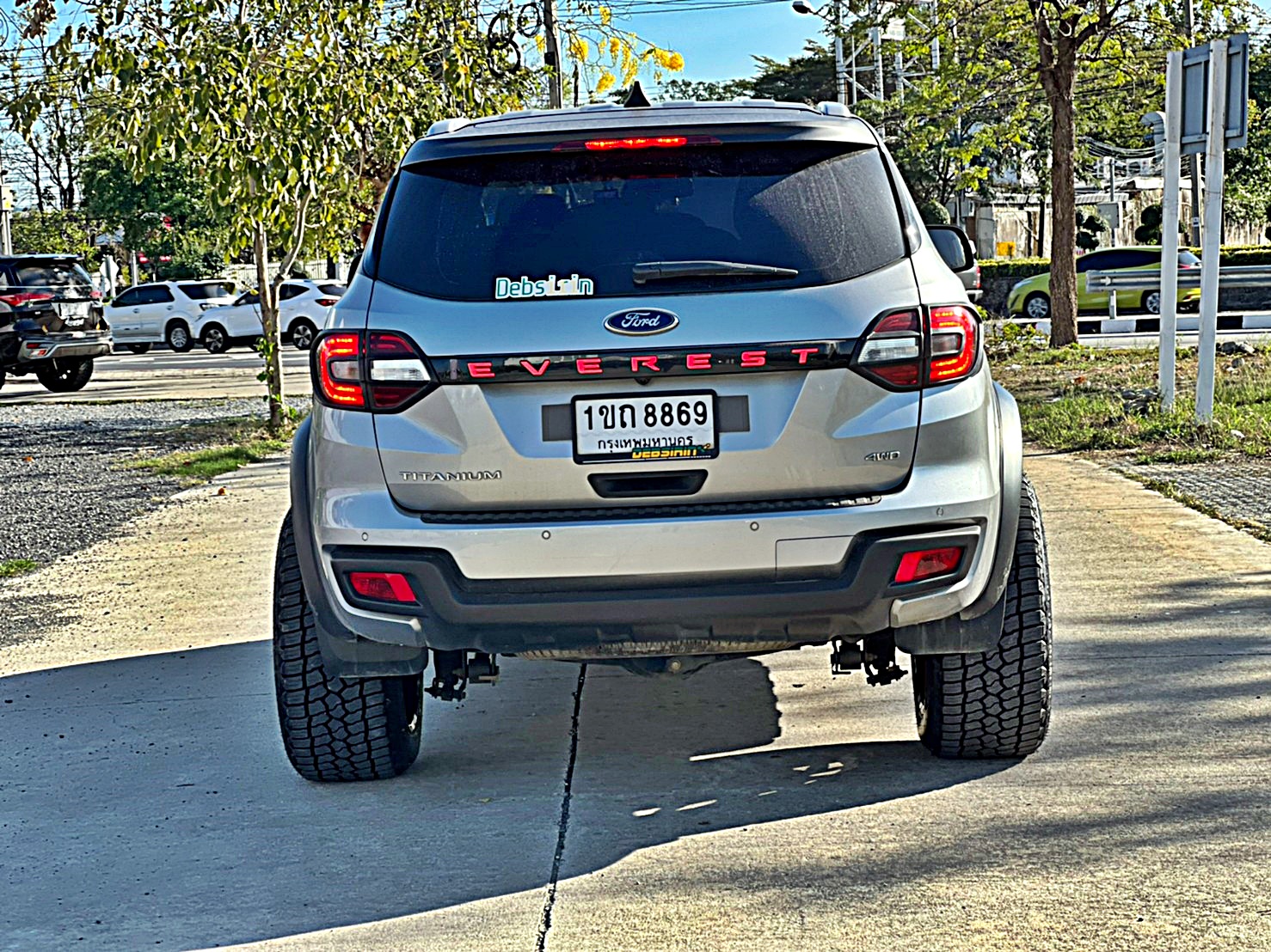FORD EVEREST ทรงเมกา ล้อ FORCE ที่ STEP9