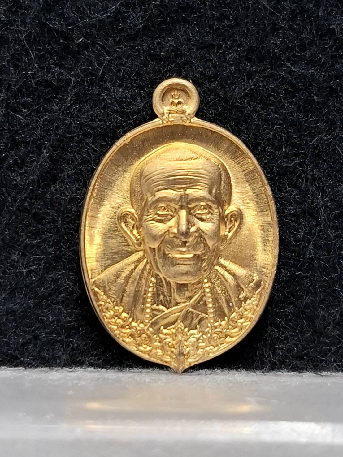 เหรียญที่ระลึก อายุวัฒนมงคล พระครูมงคลจันทโชติ (หลวงปู่จันทร์ โชติโก) วัดน้ำแป้งวราราม