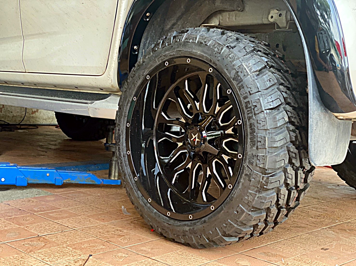 D-MAX ทรงเมกา มาไกลจากปราจีนบุรี