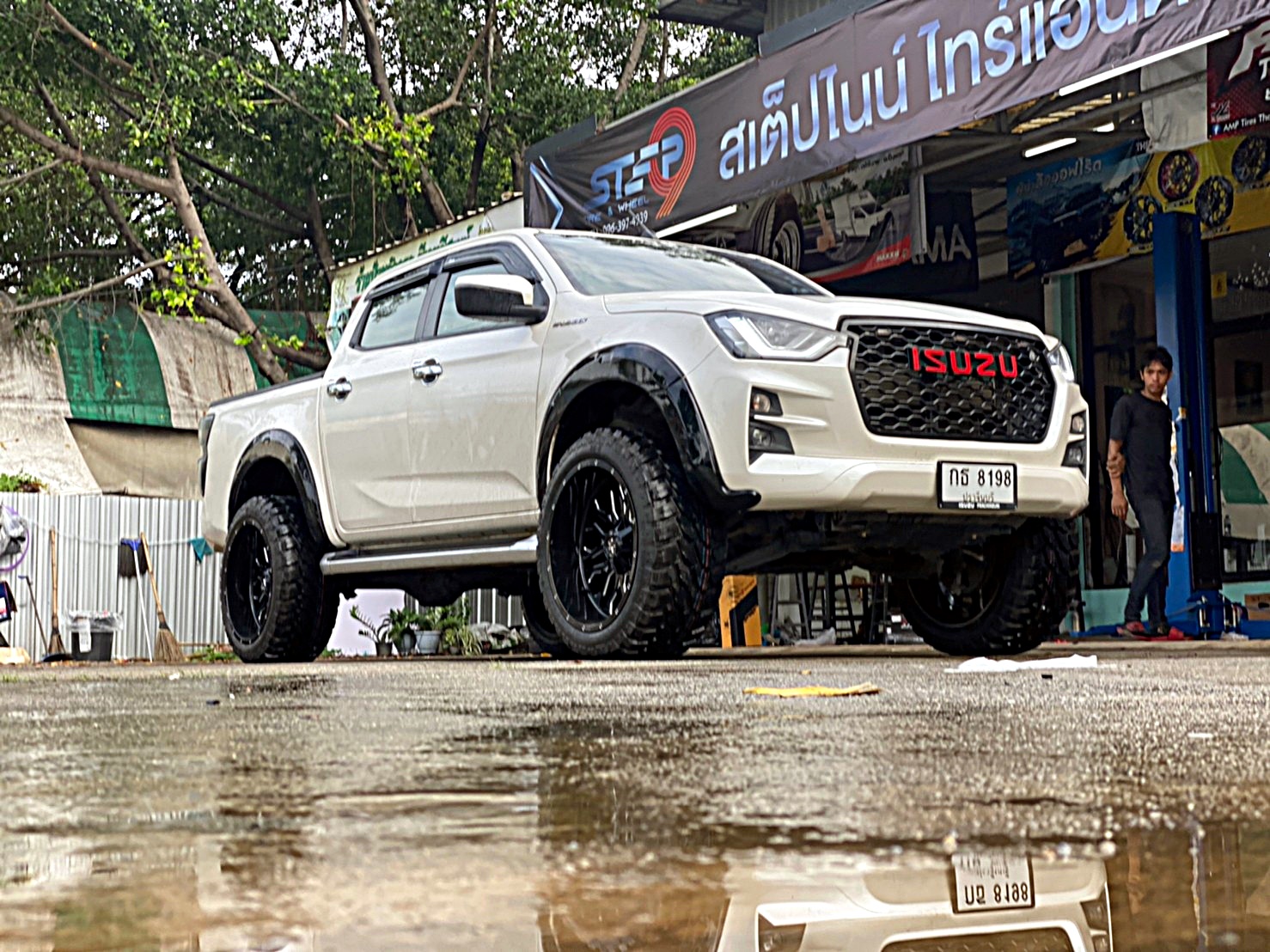 D-MAX ทรงเมกา มาไกลจากปราจีนบุรี
