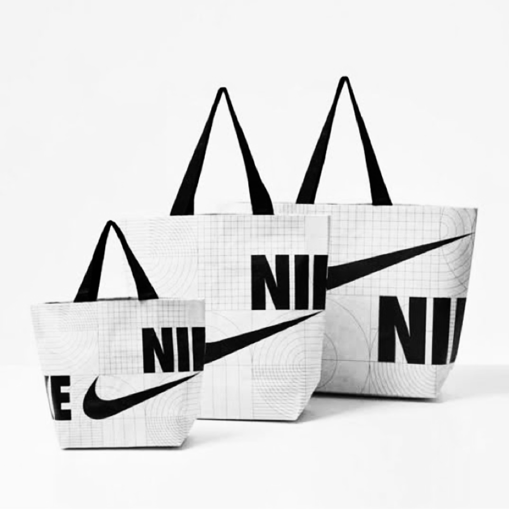กระเป๋า Nike Shopping Tote Bag (S,M,L)