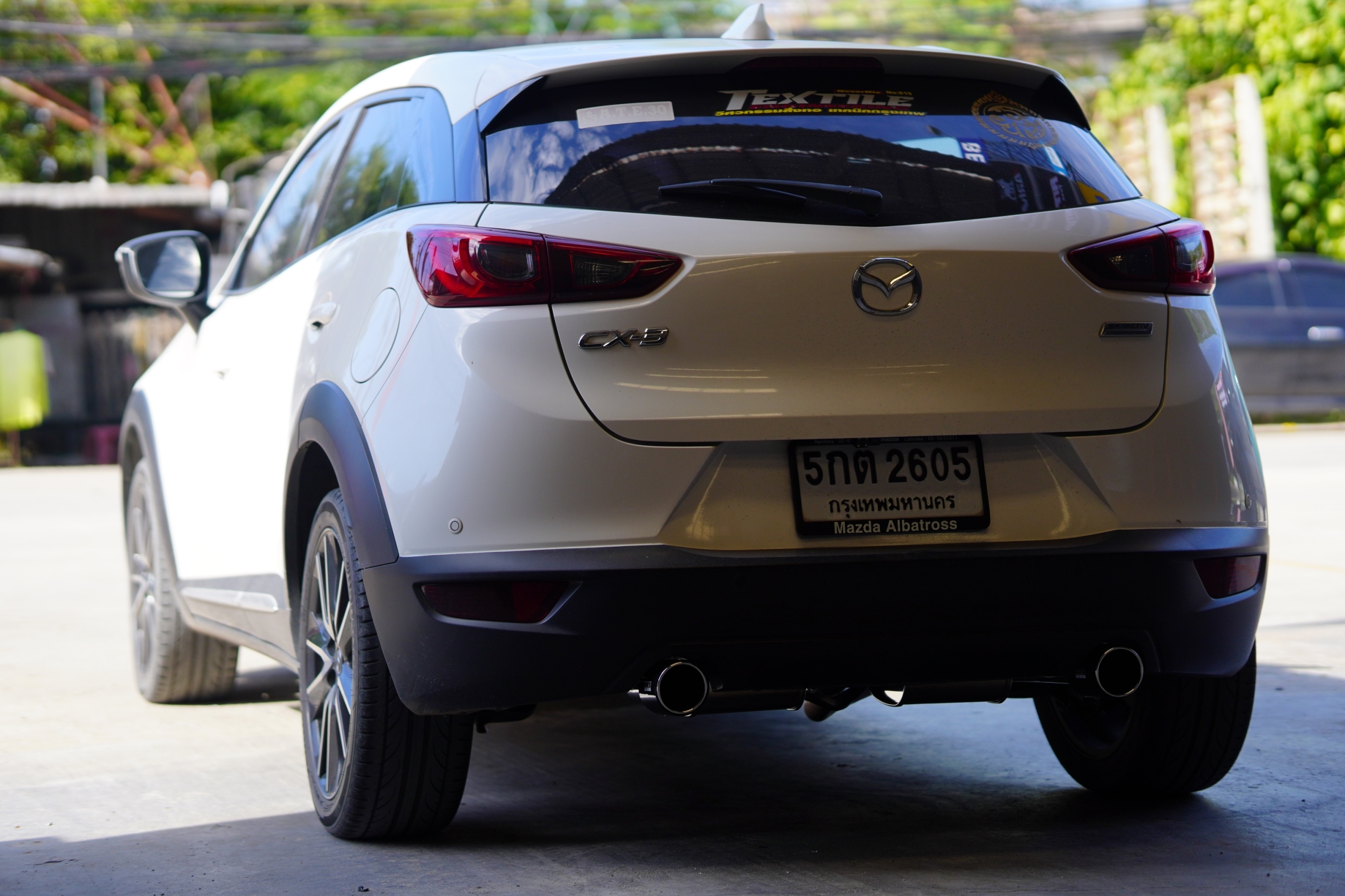 ท่อ HKS ใส่ MAZDA CX3 ท่อคุ่ปลายคาร์บอน