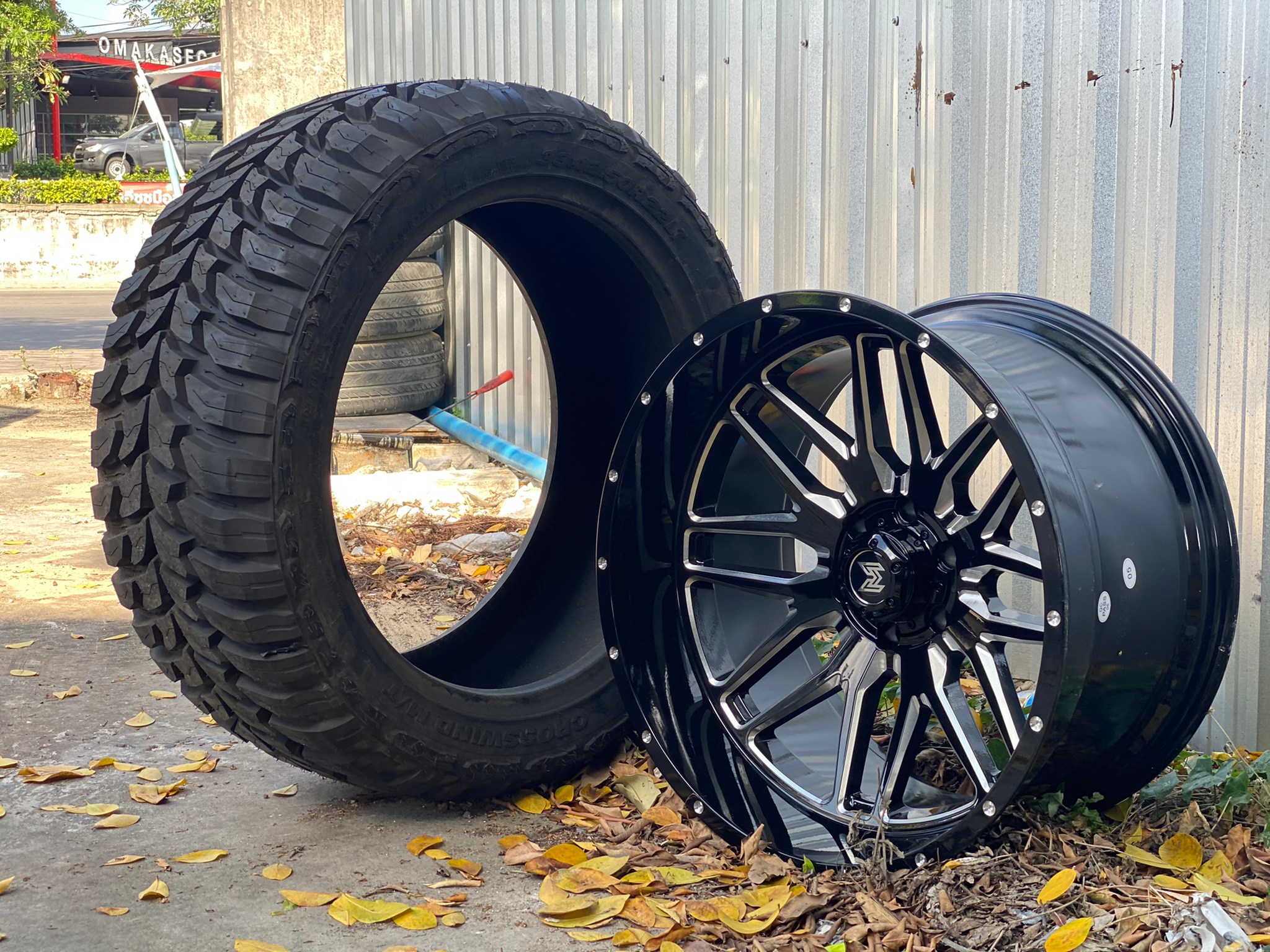 MAGNETIC 22x12 ET-44 CROSSWIND MT 33/12.5R22