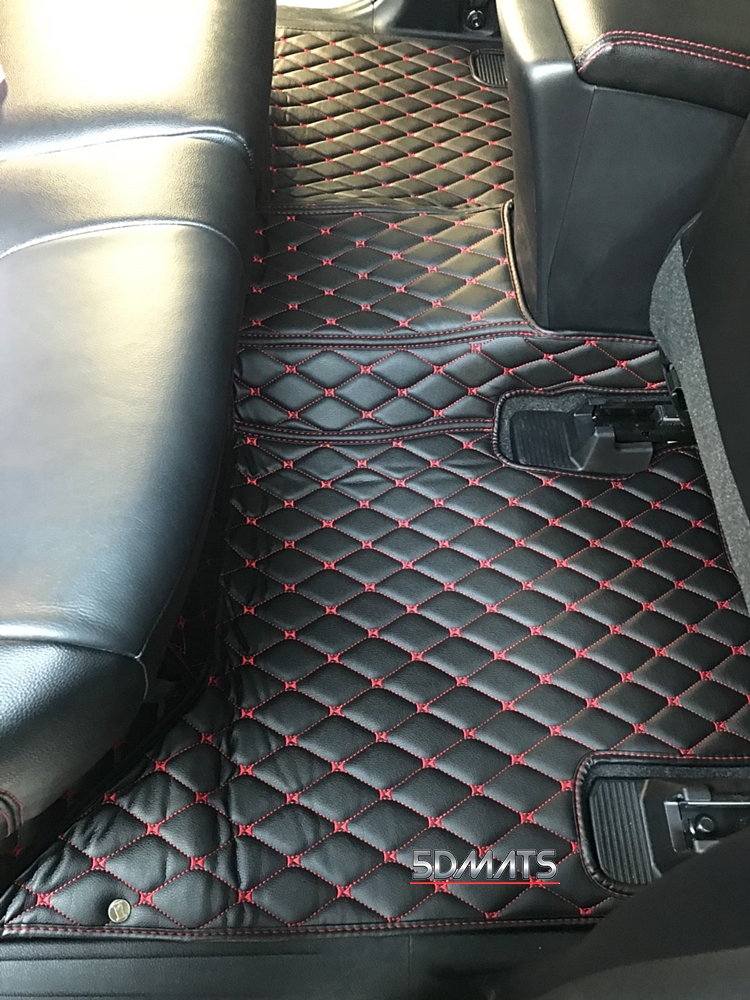 พรมปูพื้นรถยนต์ 6D หนาพิเศษ REVO 4ประตู หนังสีดำด้ายแดง 3ชิ้นเต็มคัน