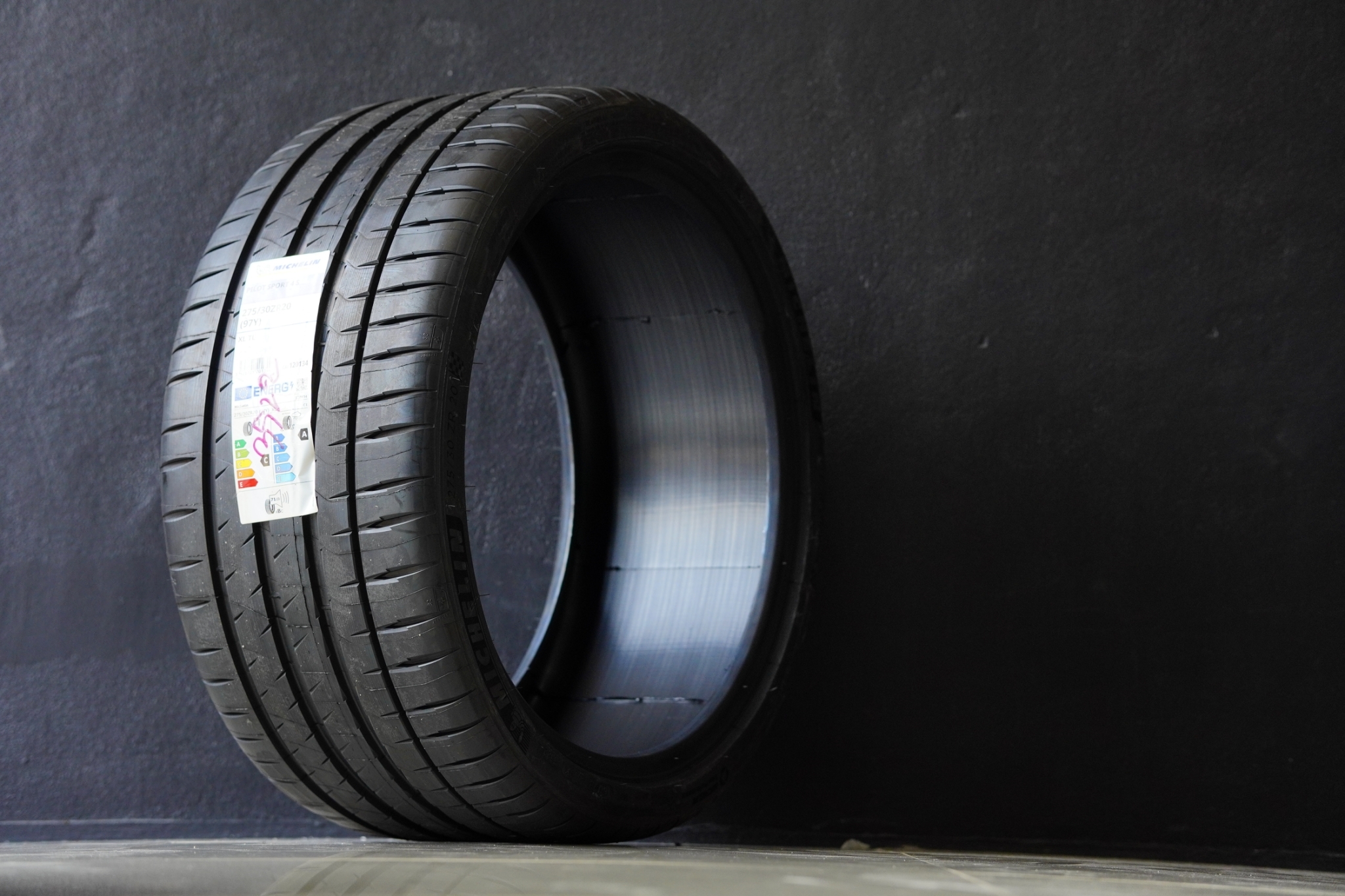 MICHELIN PILOTSPORT4S 275/30-20 ราคาถูกที่ STEP9