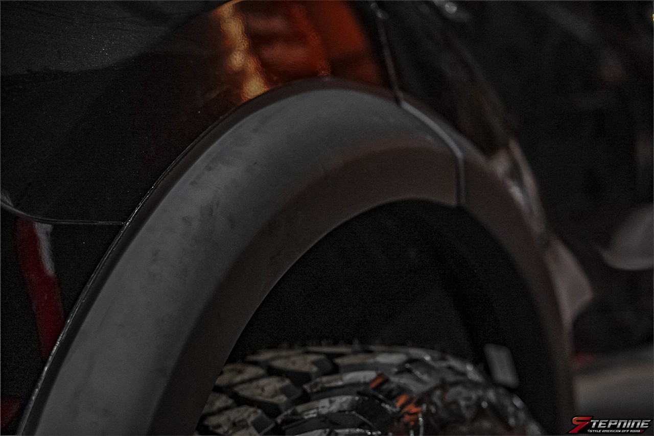 FORD EVEREST จองคิวมาจากเพชรบุรี แต่งทรงเมกาที่ STEP9