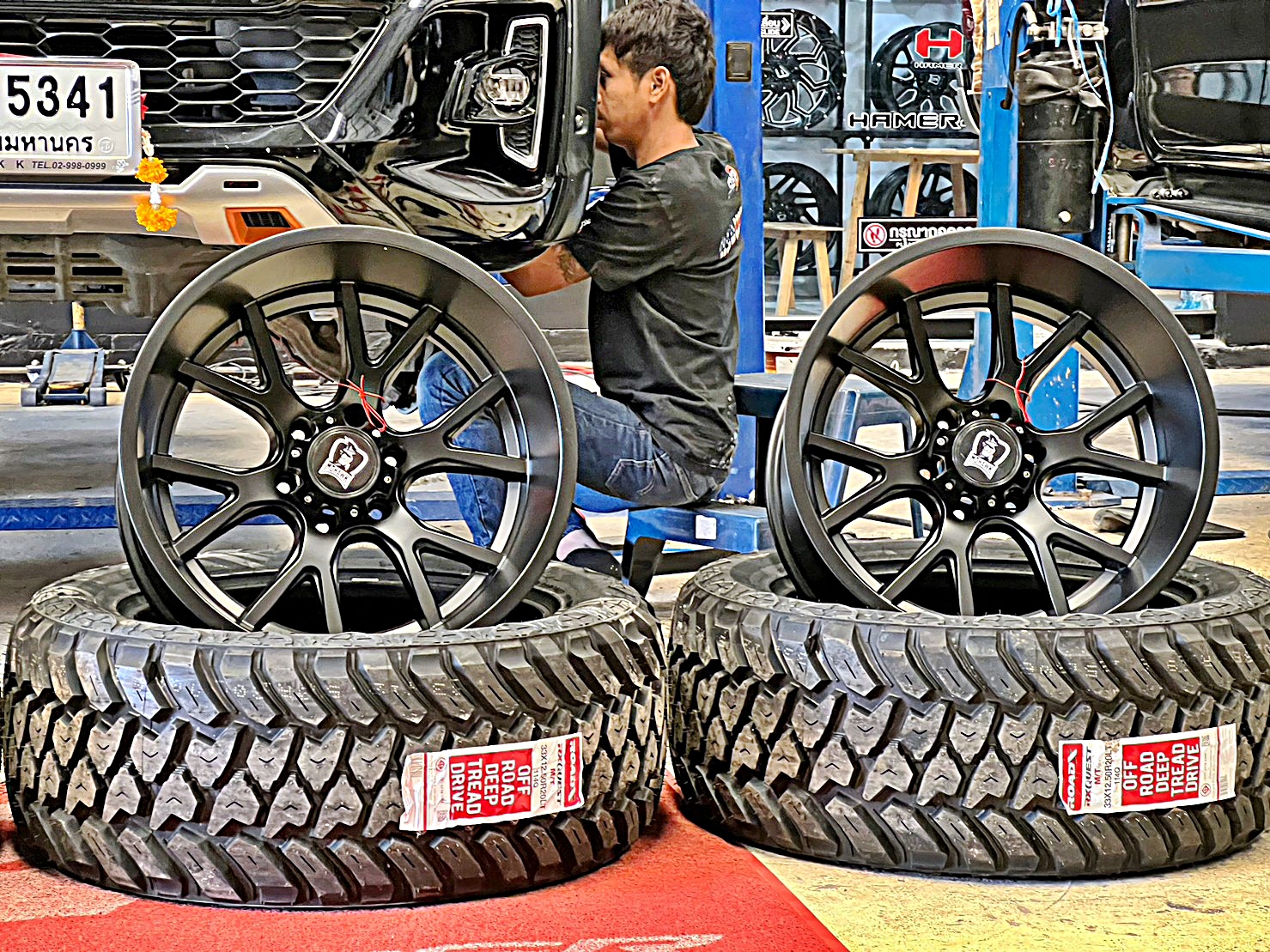 TOYOTA REVO แต่งทรงเมกาที่ STEP9