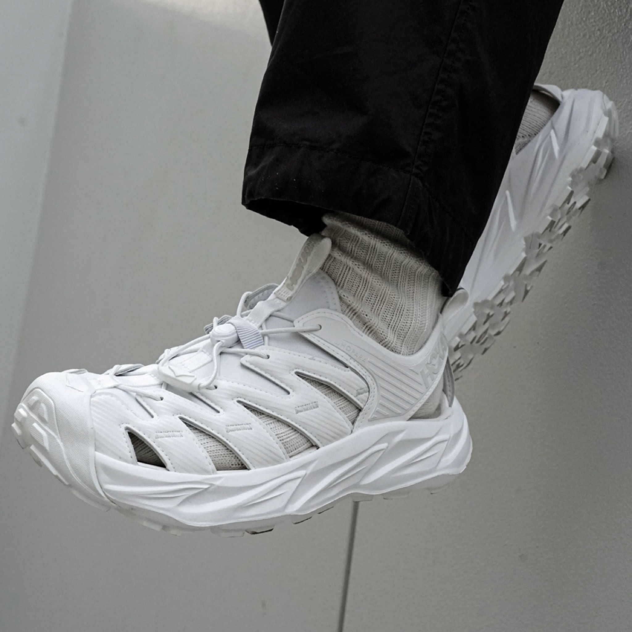 รองเท้า HOKA Hopara ‘TripleWhite’ (M9/10US)