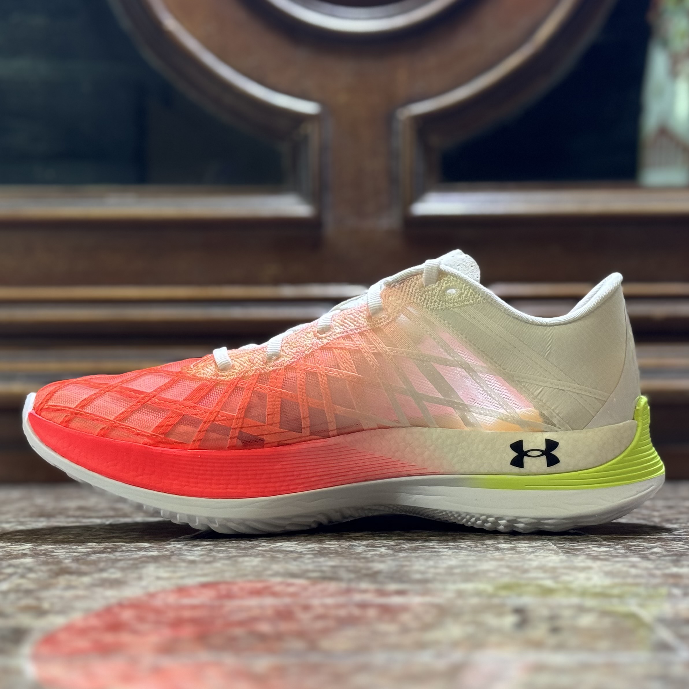 รองเท้าวิ่ง Under Armour Flow Velociti Elite (M8US)