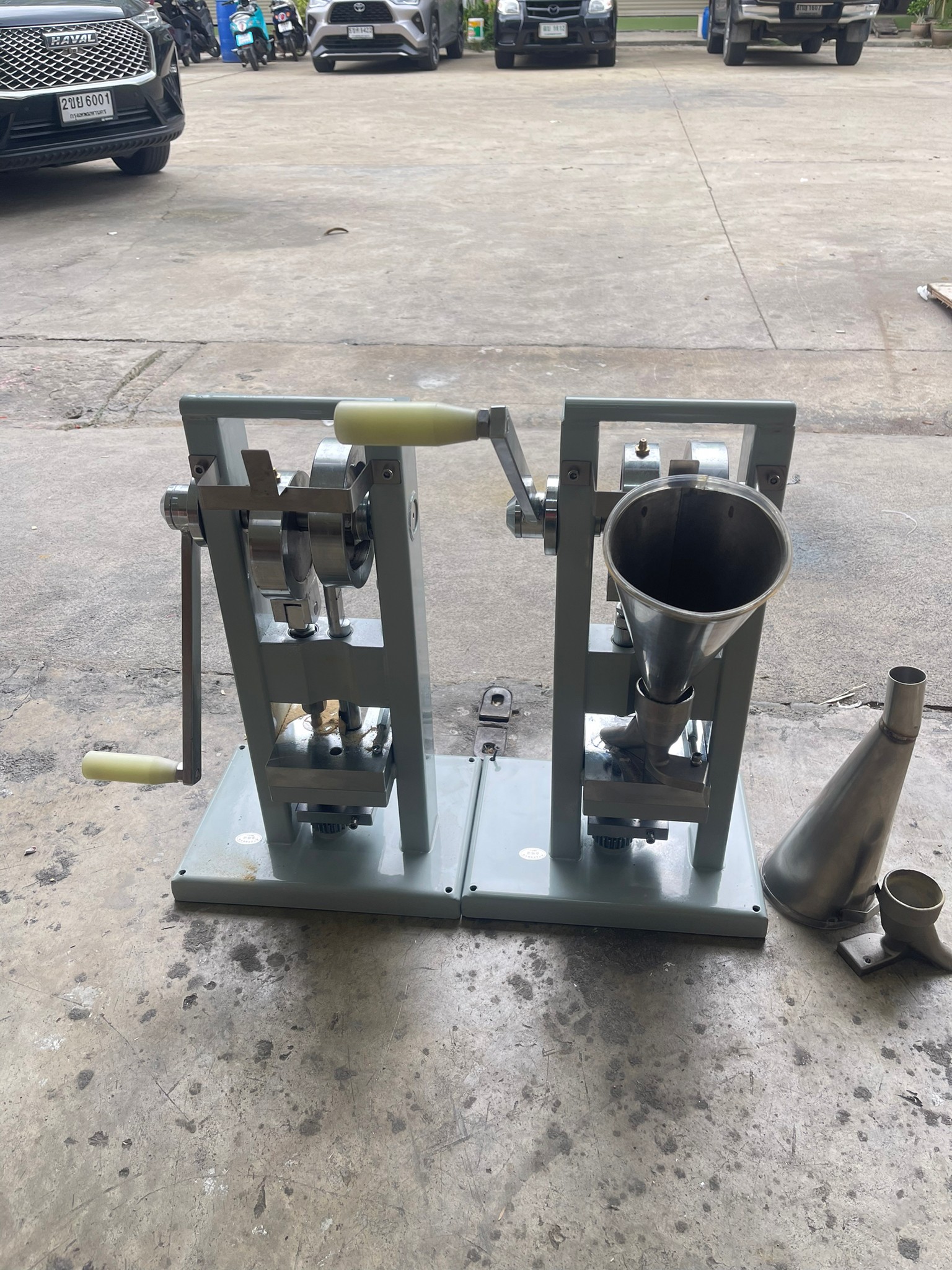 🌈13347 TDP-0T เครื่องอัดเม็ดยา ผงสมุนไพร แบบมือหมุน ใช้งานง่ายสะดวก ตอกเม็ดยา