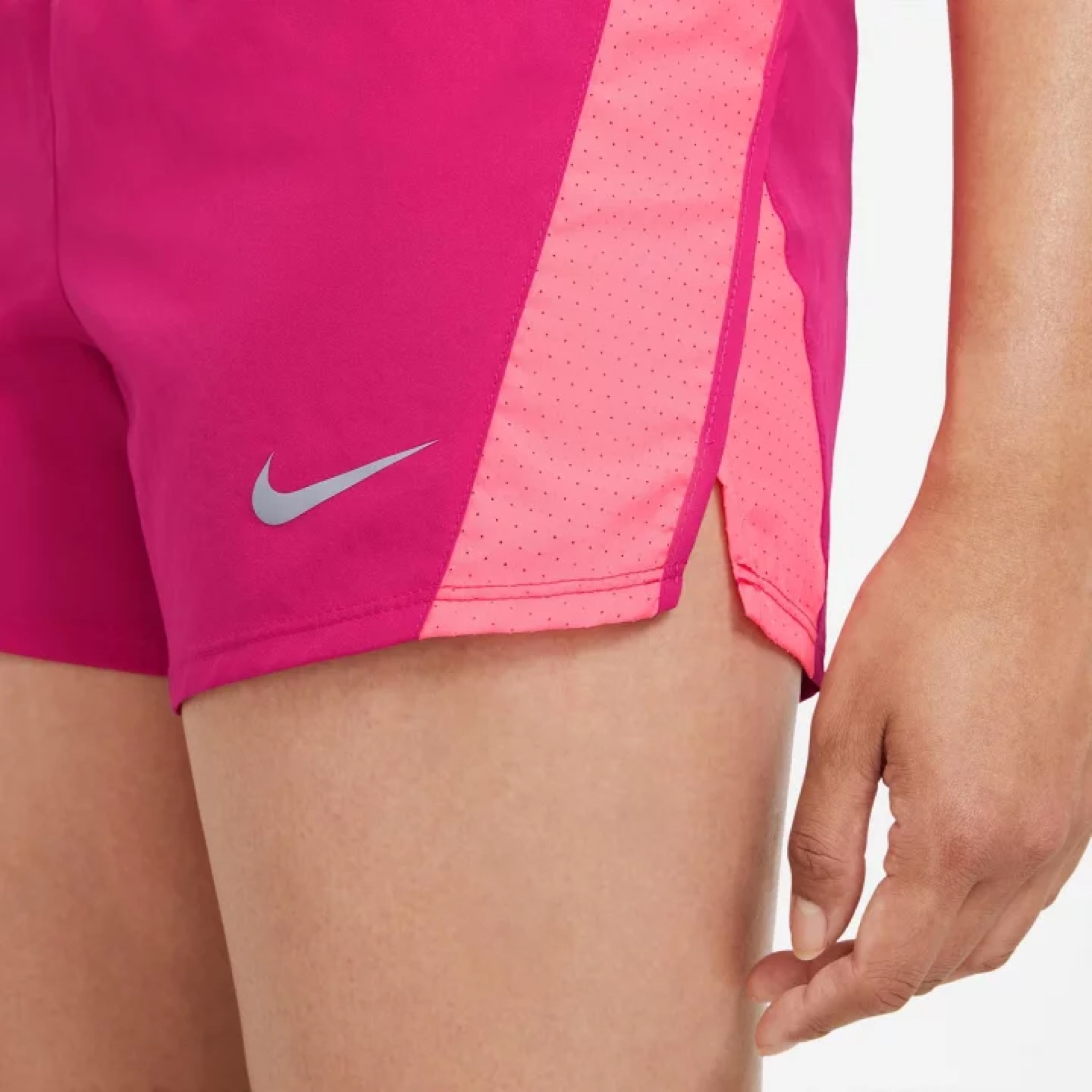 กางเกงวิ่ง Nike 10K 3.5” Running Shorts Women (M,L)