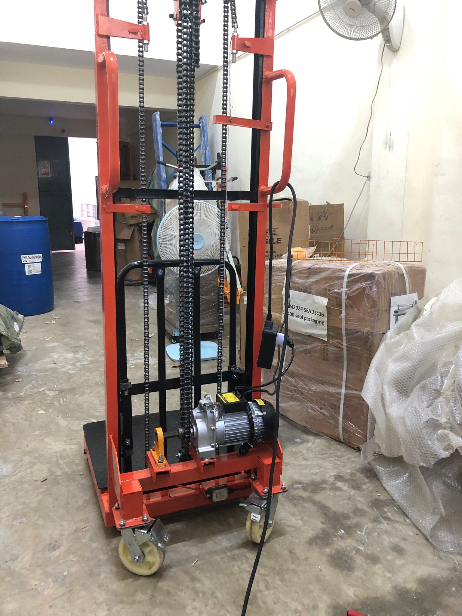 🌈รถเข็นยกของไฟฟ้า เข็นง่ายสะดวก ยกของได้สูงถึง 200 กิโลกรัม ปรับขึ้นลงด้วยระบบไฟฟ้า 1800w Electric Stacker DD1