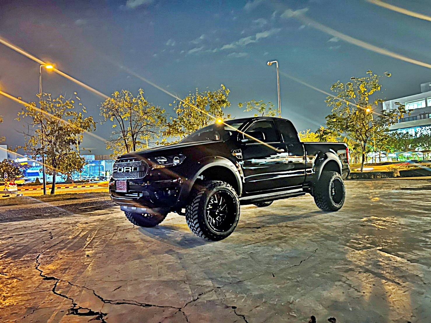 FORD ทรงเมกา ล้อ ATLAS LP105 ขอบ20