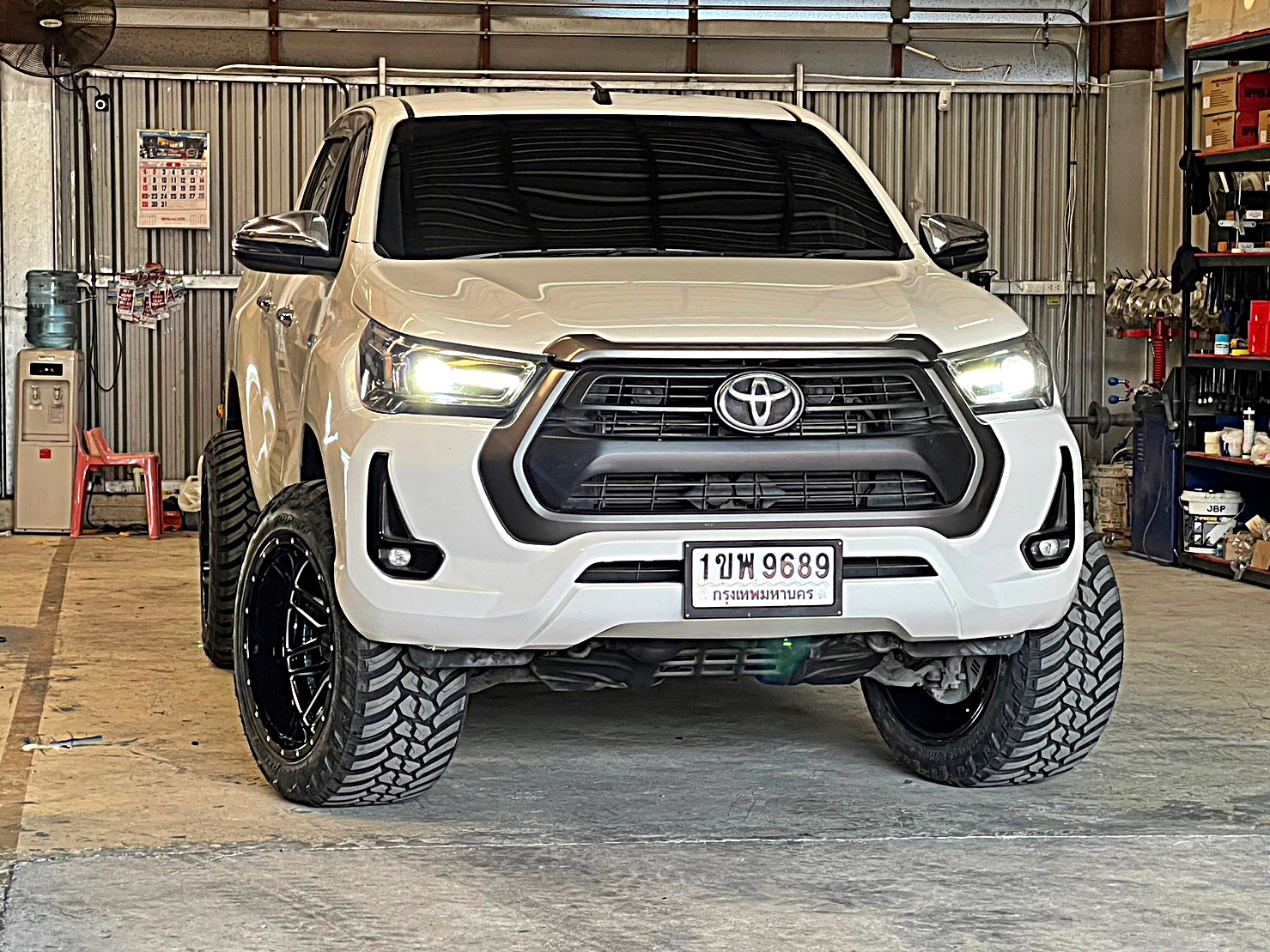 TOYOTA REVO ทรงเมกาที่ STEP9