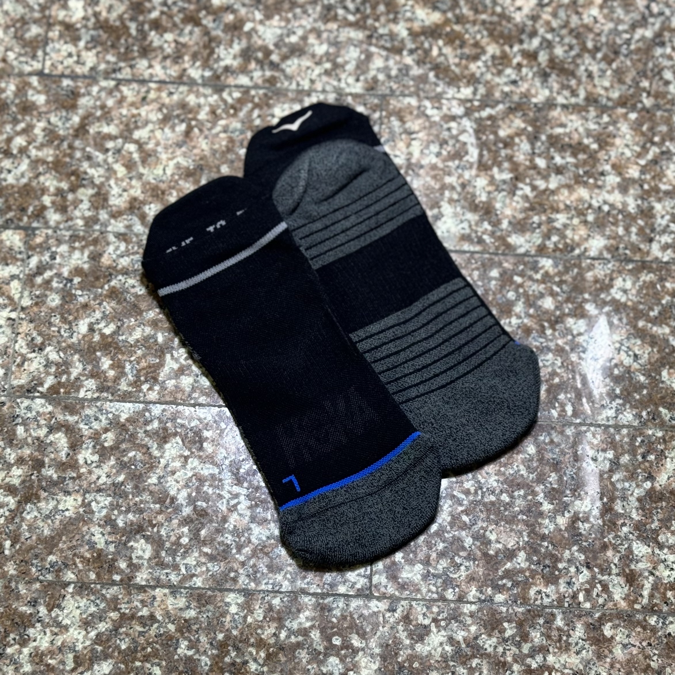 ถุงเท้าวิ่ง HOKA No-Show Running Socks ‘MonoChrome’ #แพค1คู่ (M)