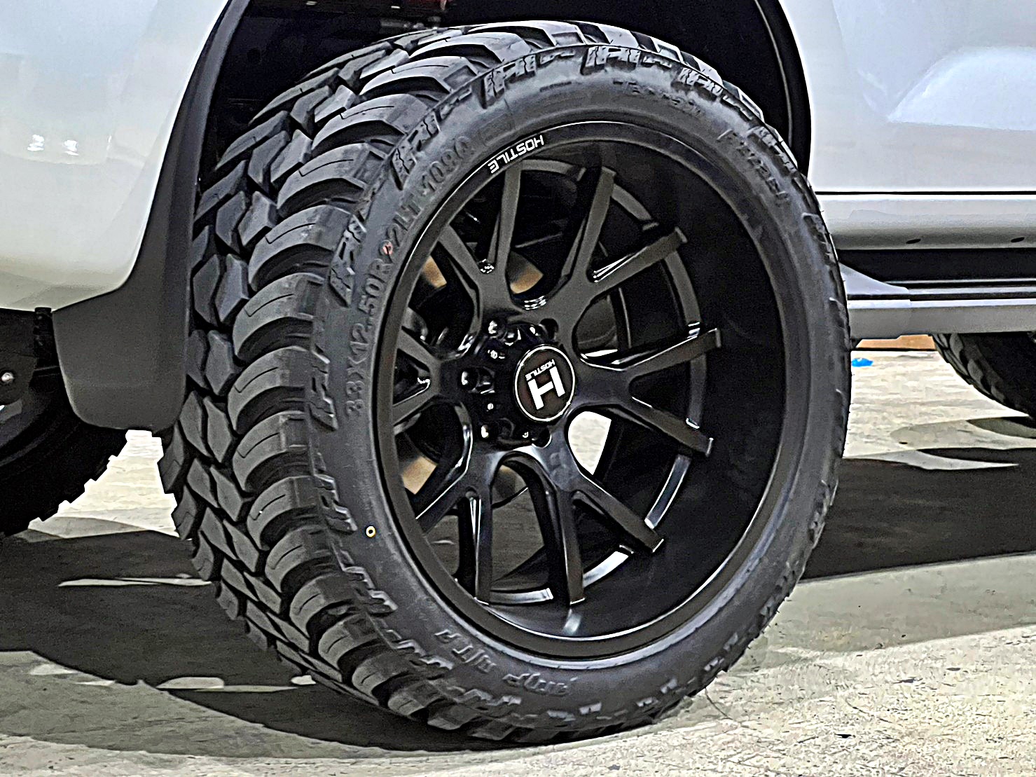 ล้อแท้ HOSTILE H113 ขอบ22 ใส่ MU-X แต่งเมกา