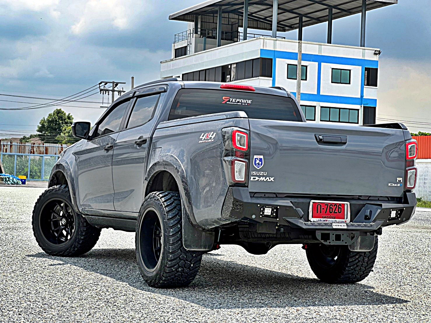 D_MAX_ทะเบียนนครปฐม ทำทรงเมกาที่ STEP9