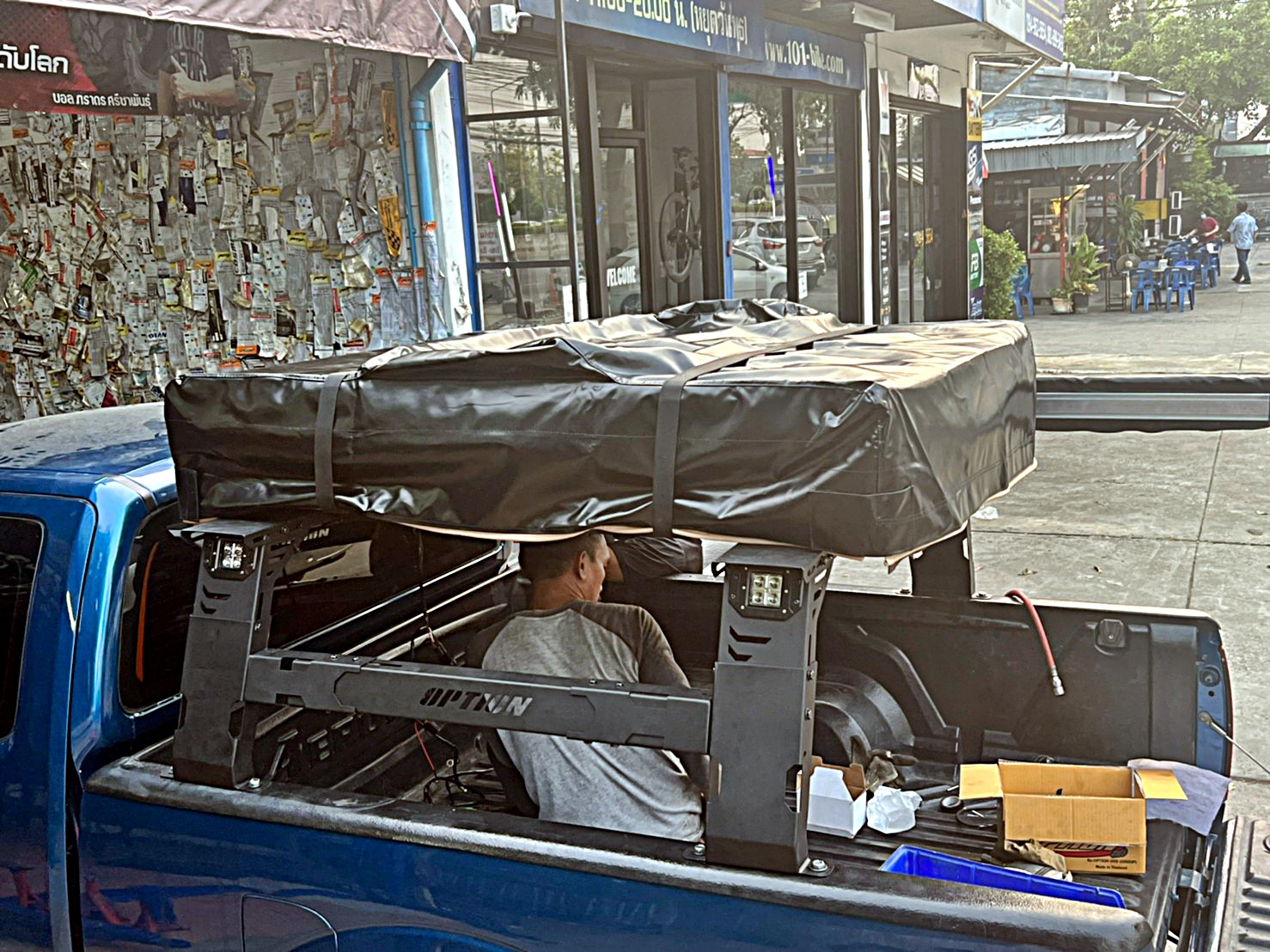 NISSAN_NAVARA_แปลงร่าง ทรงเมกา