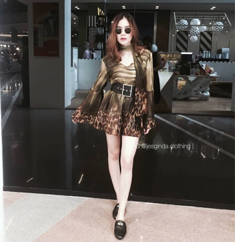 จั๊มสูทลายเสือดาว