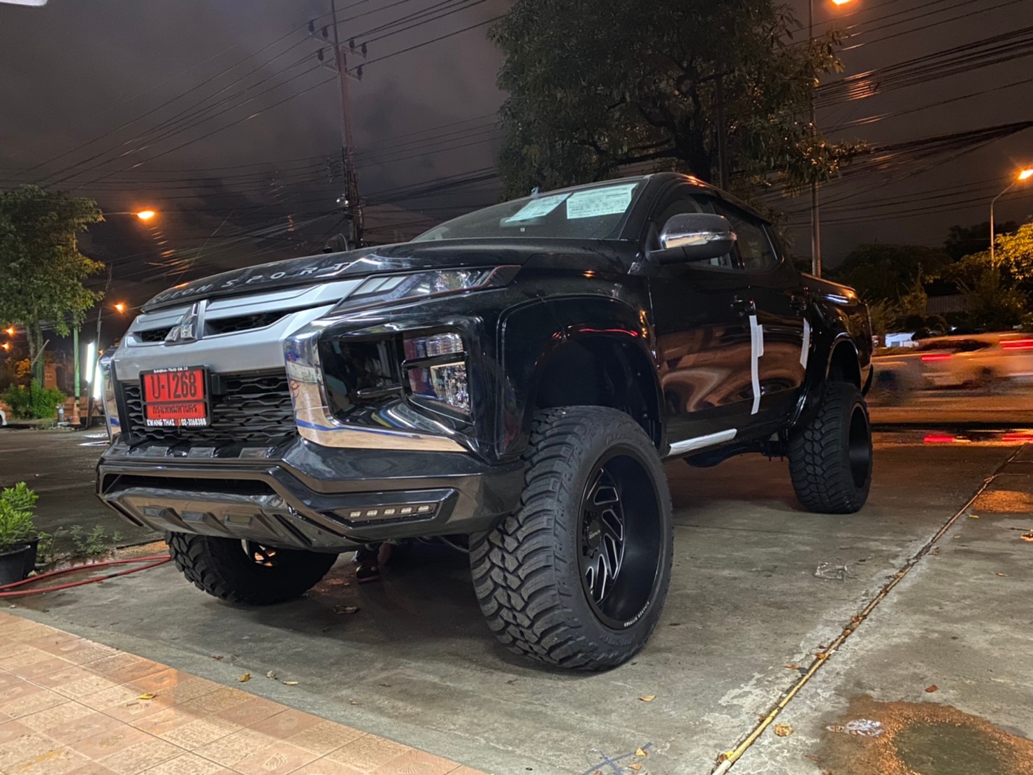 TRITON 4X4 จัดทรงเมกา