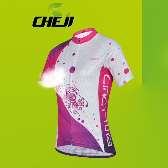 เสื้อจักรยานผู้หญิงแขนสั้น CheJi สีขาวชมพูบานเย็น