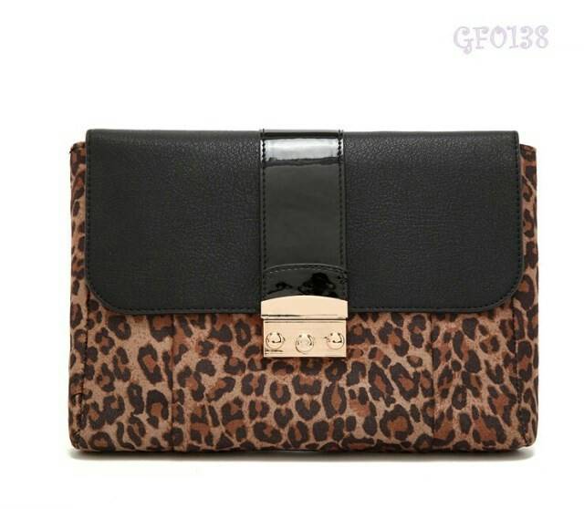 NEXT CLUTCH BAG ลายเสือ