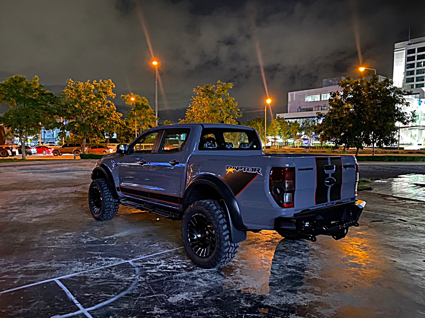 FORD RAPTOR โคตรหล่อที่ STEP9