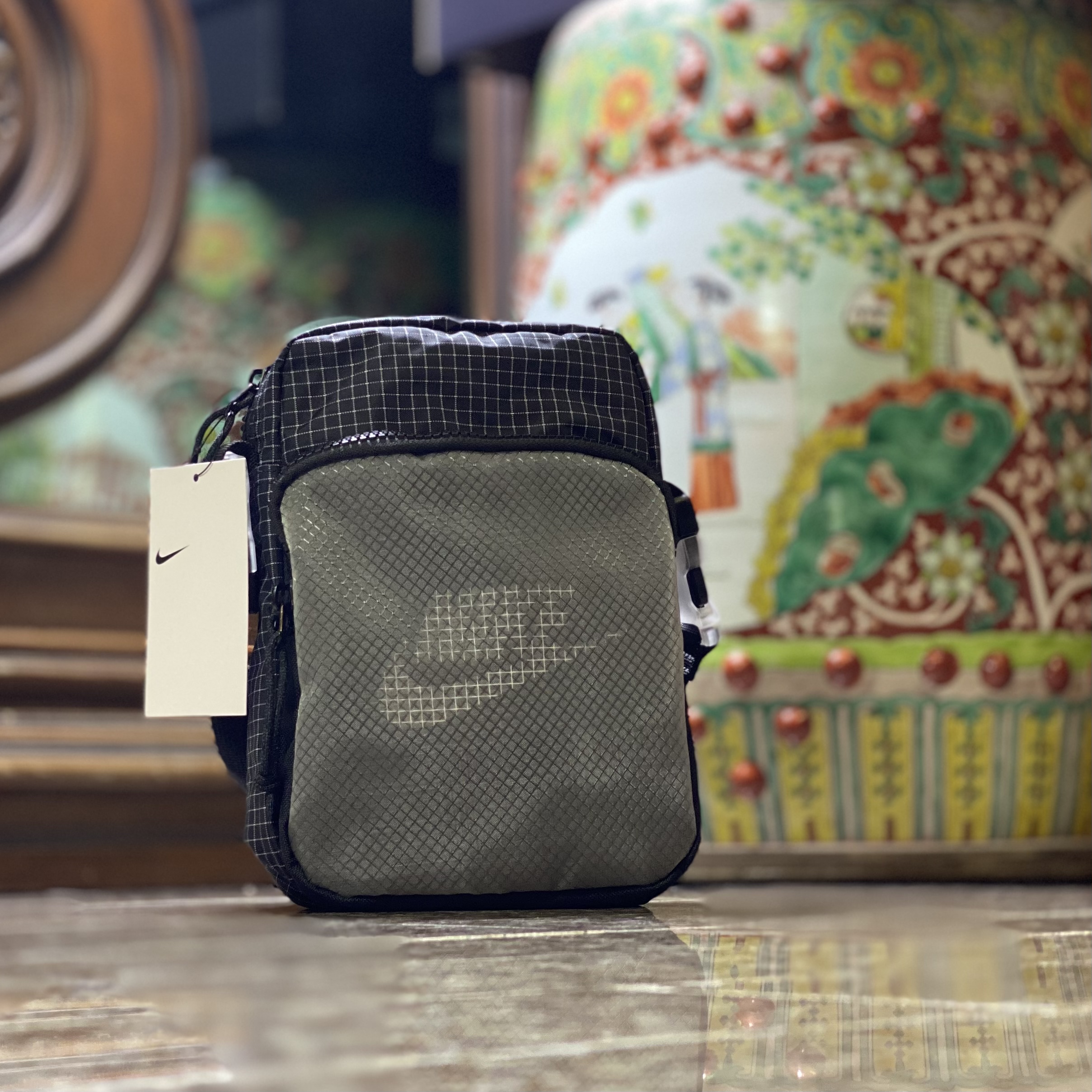 กระเป๋า Nike Heritage Crossbody Bag ‘Charcoal’