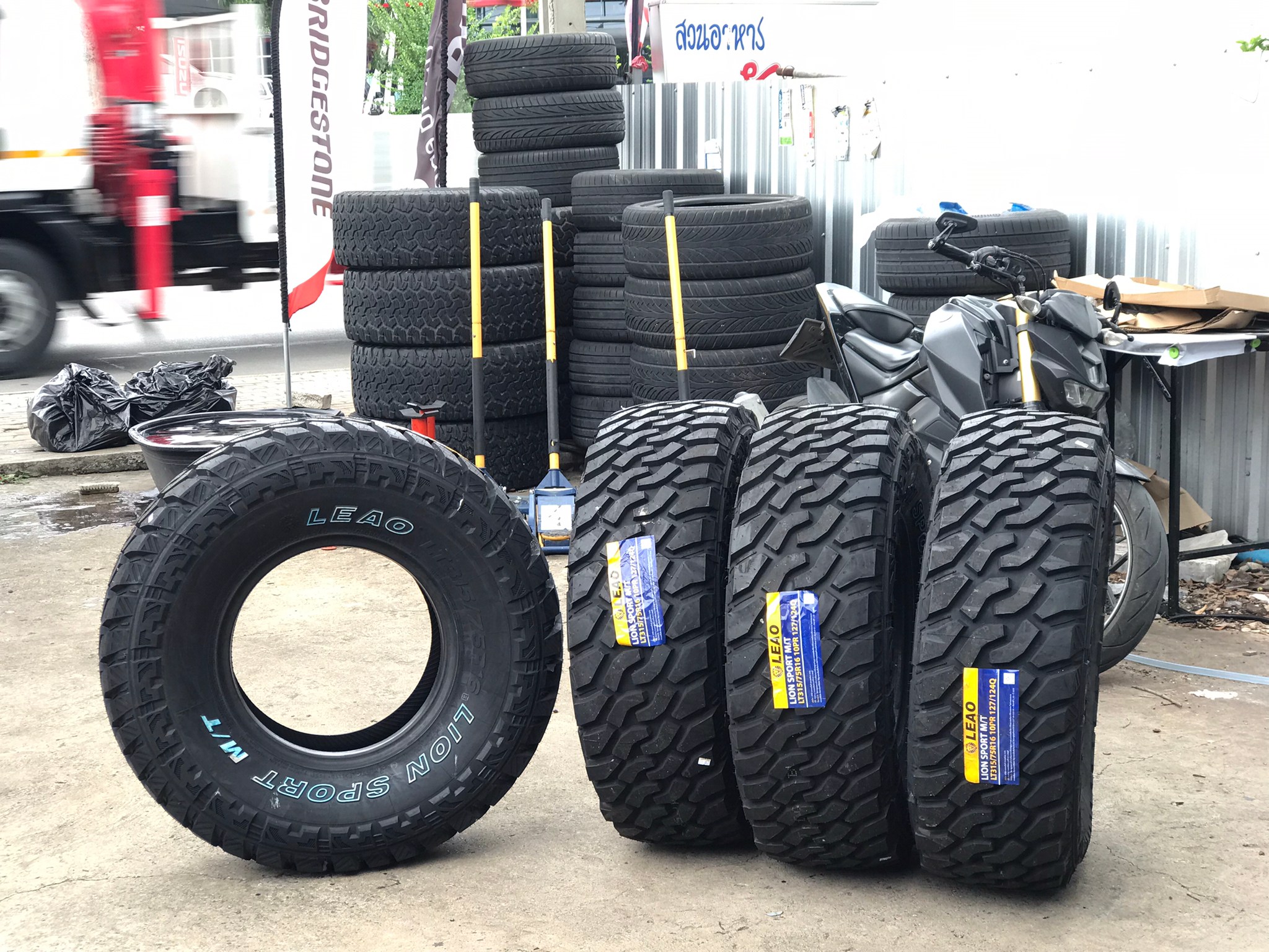 LEAO LION SPORT M/T 265/75-16 ราคาถูกที่ STEP9