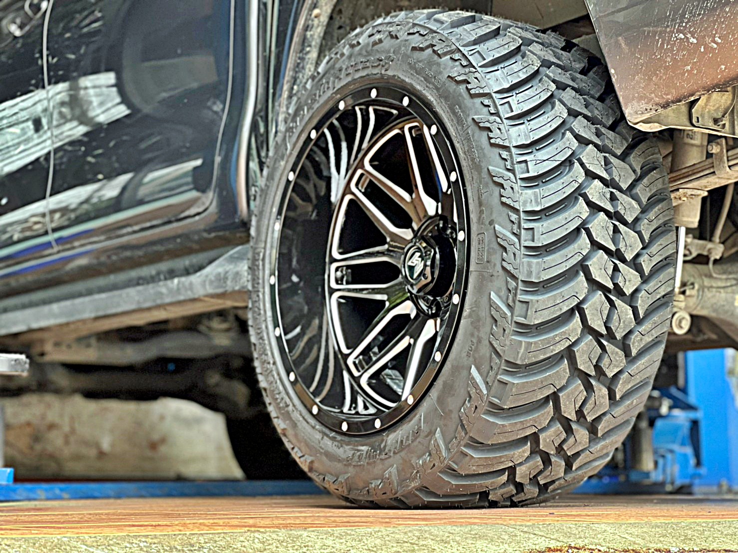 REVO ทรงเมกา ขอบ20 ที่ STEP9