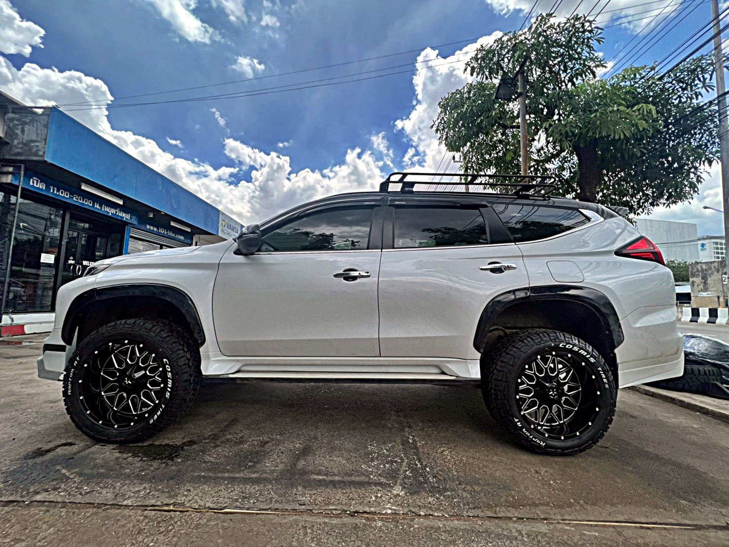 PAJERO_จองคิวจากประจวบ ทำทรงเมกาที่ STEP9