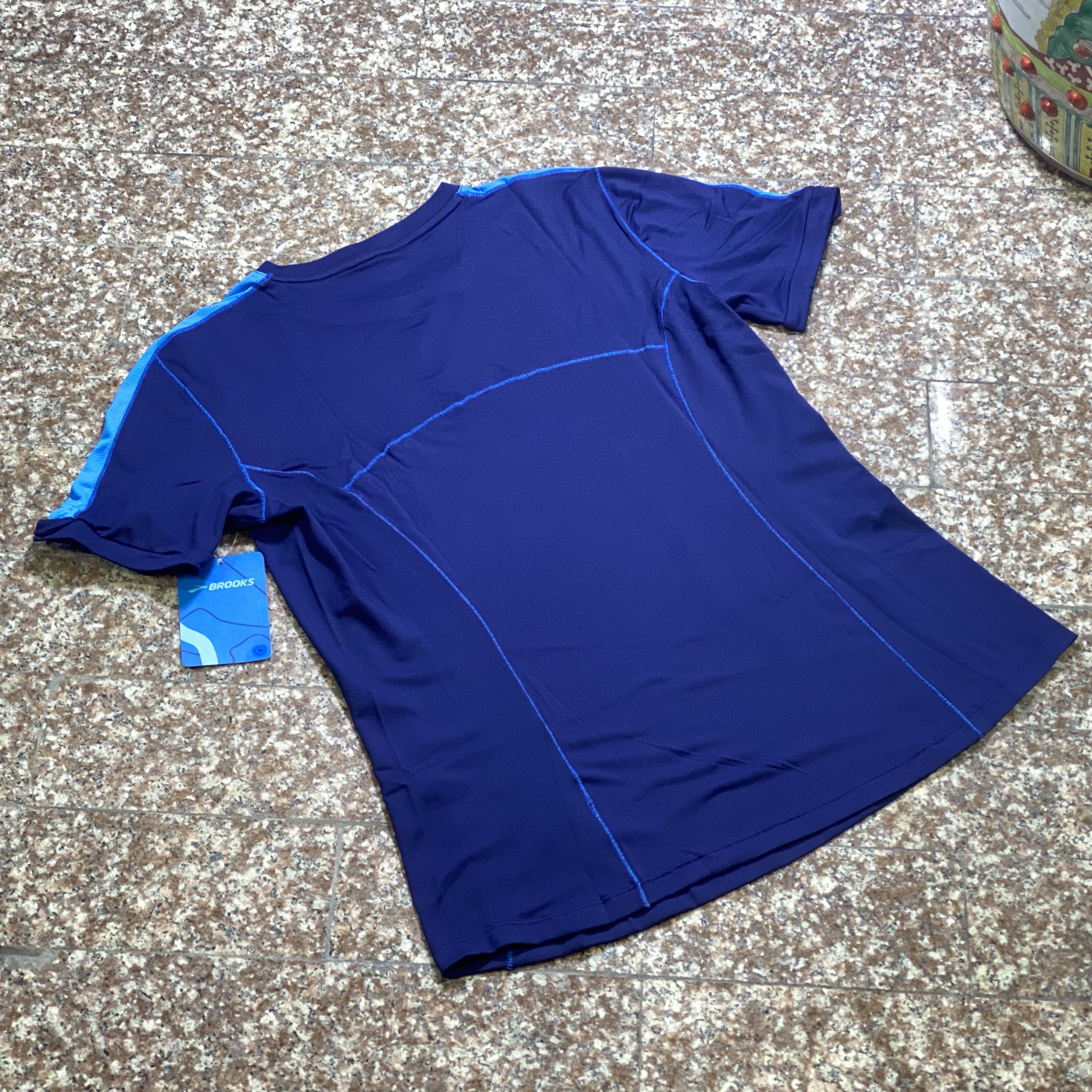 เสื้อวิ่ง Brooks Dash Base Running Shirt Women (M)