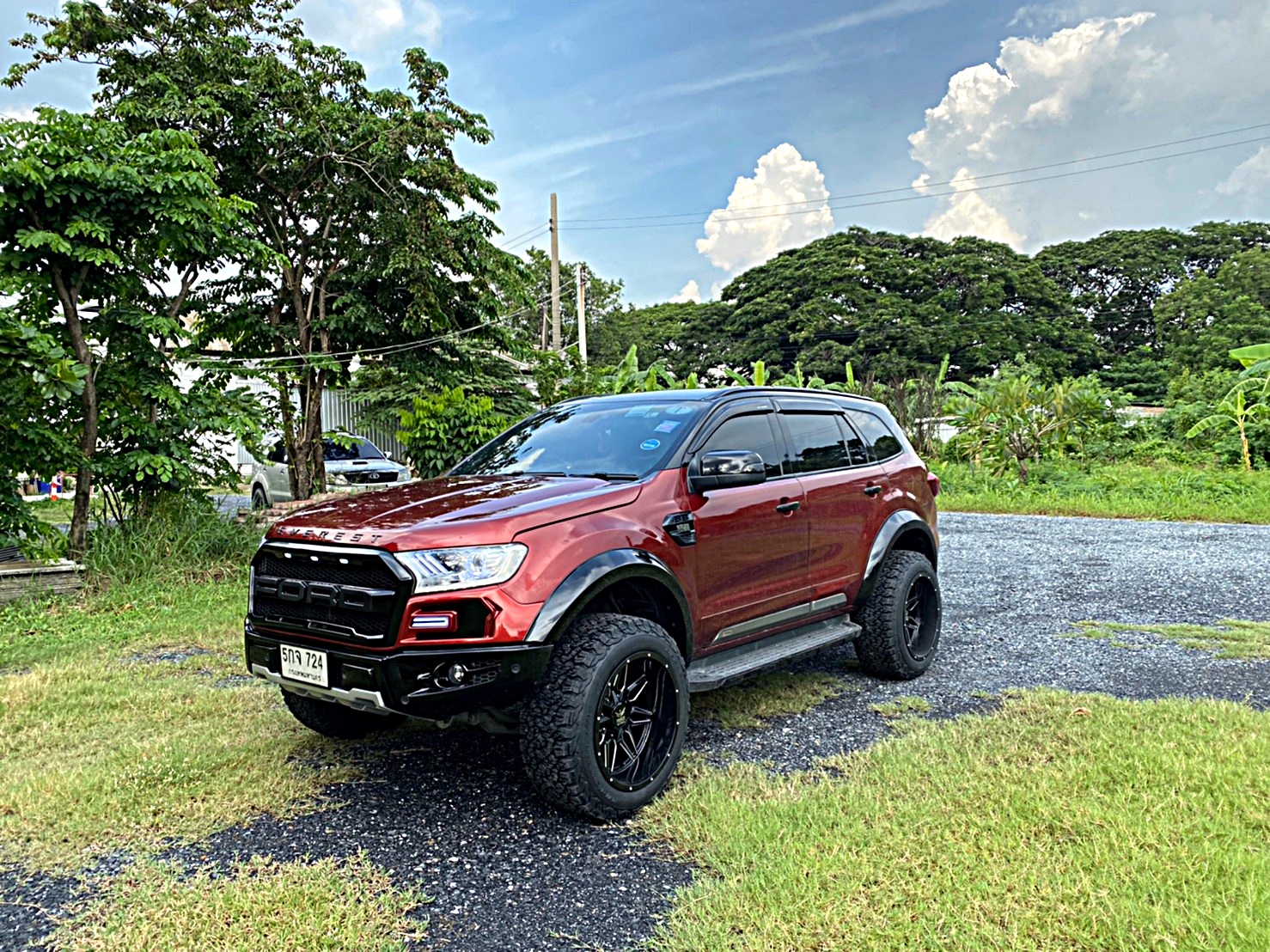 FORD EVEREST จัดทรงเมกาที่ STEP9