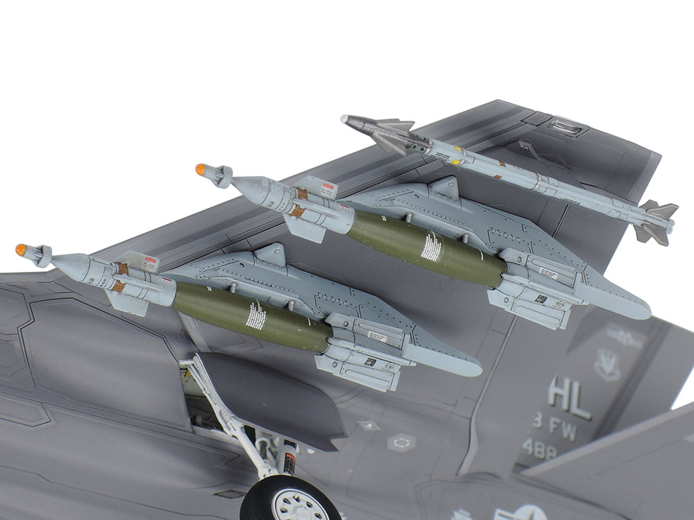 1/72 SCALE LOCKHEED MARTIN(R) F-35(R)A LIGHTNING Ⅱ(R)