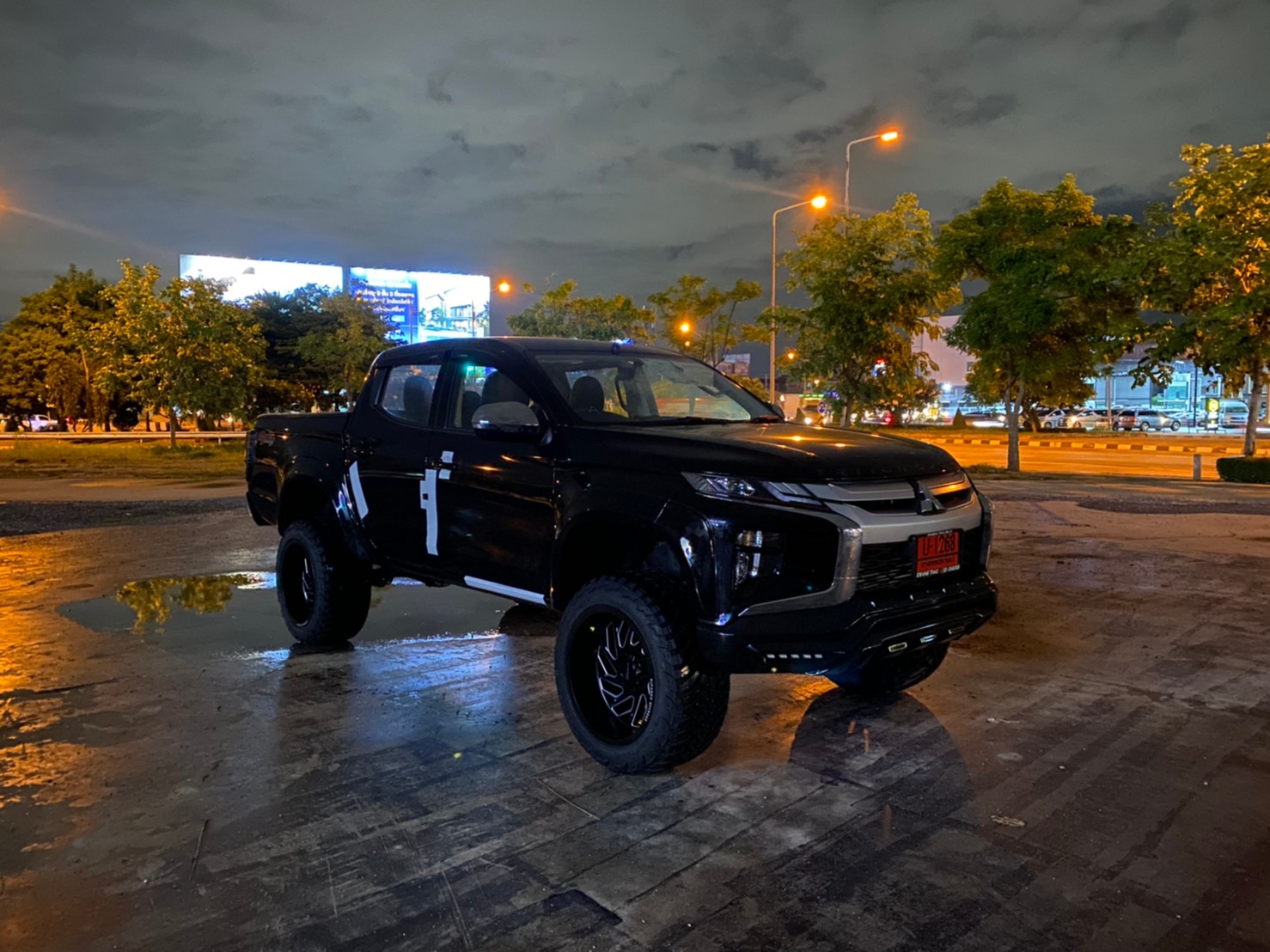 TRITON 4X4 จัดทรงเมกา