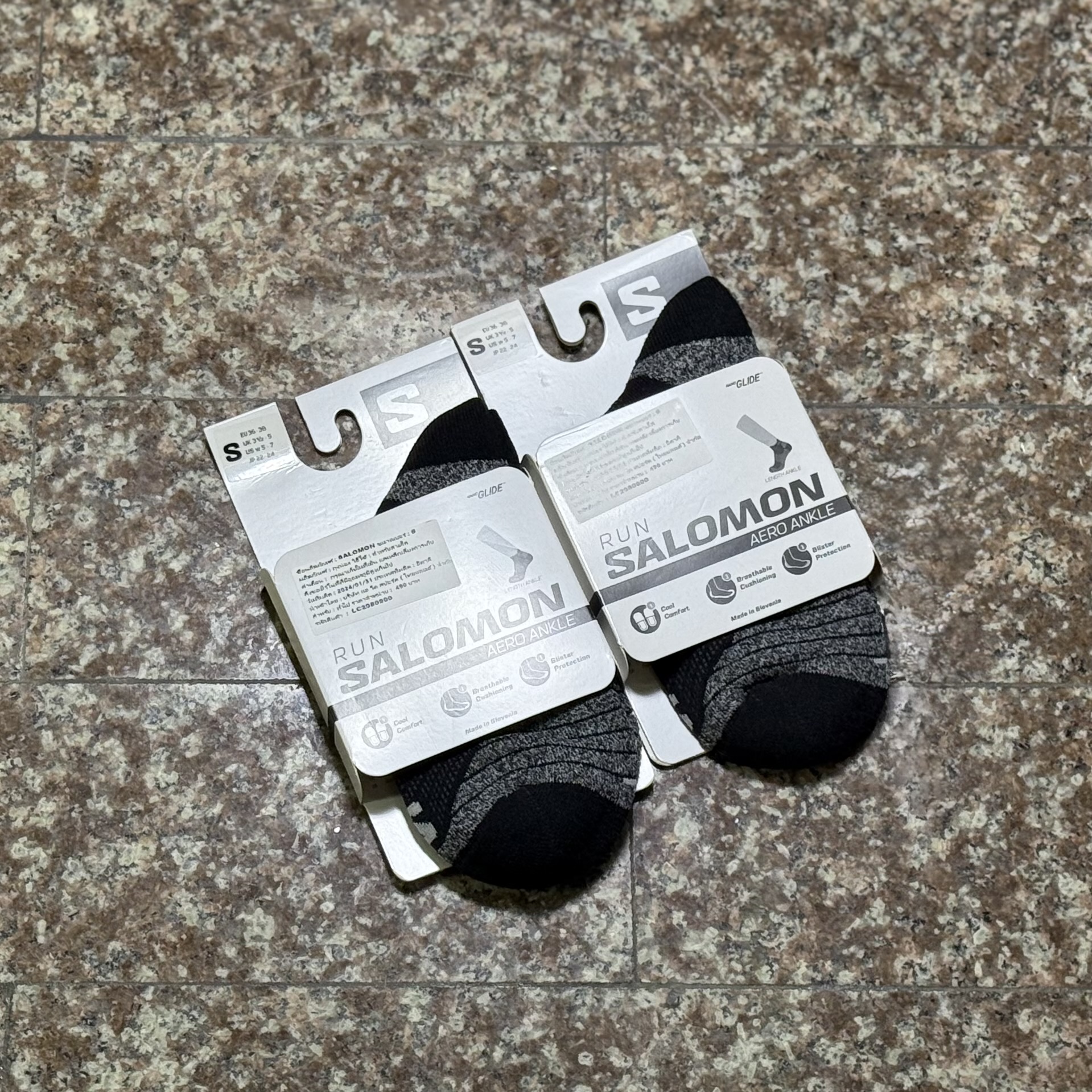 ถุงเท้าวิ่ง Salomon Aero Ankle Running Socks ‘BLACK’ (S)