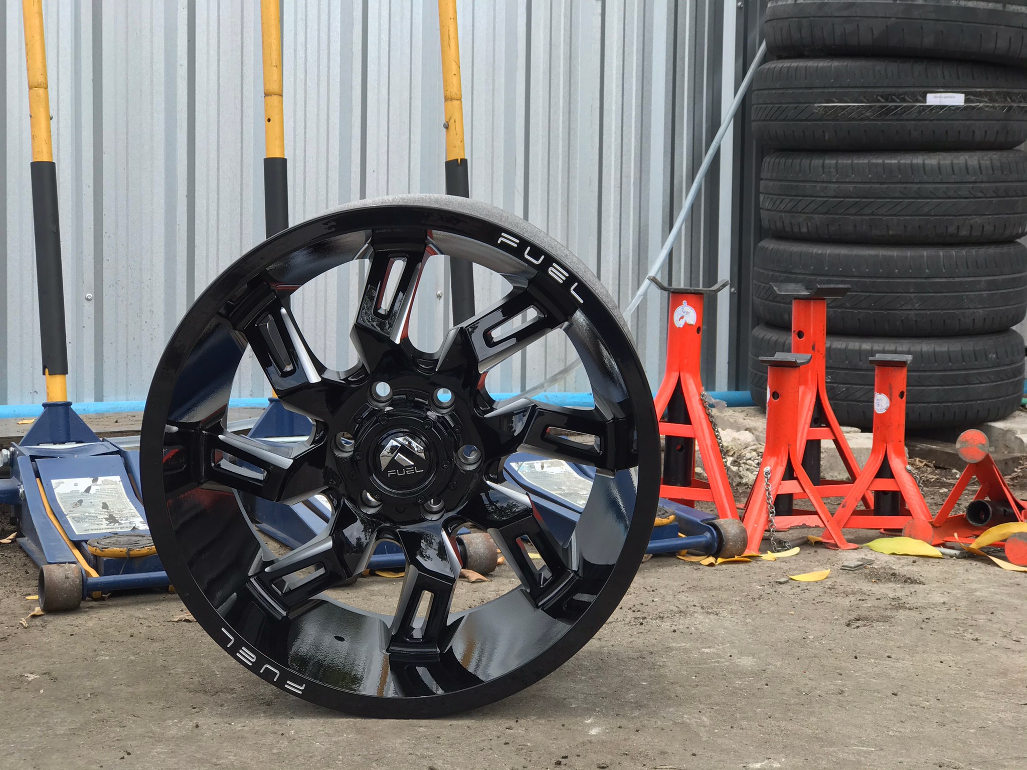 FUEL LOCKDOWN ขอบ20 ราคาพิเศษ