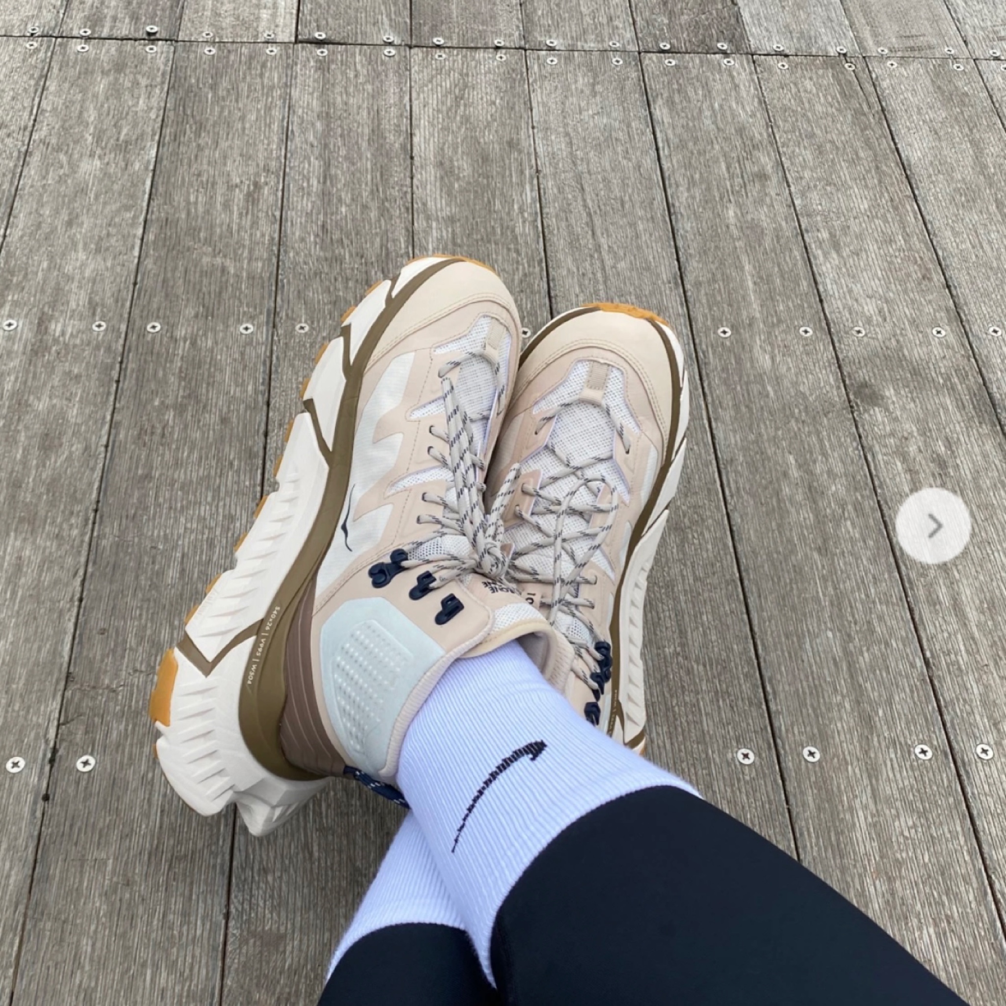 รองเท้าเดินป่า HOKA TenNine Hike GTX ‘Shifting Sand’ (M9.5/10.5/11US)