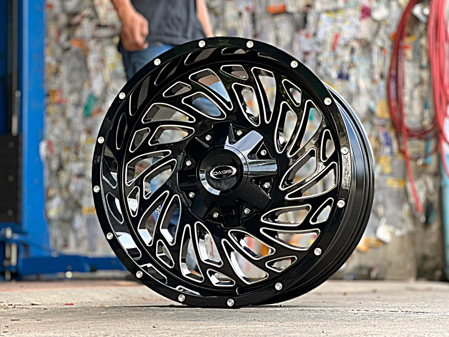 ชุดละ 45900-49900 ปกติ 75000 ขอบ20 ทรงเมกา ล้อคู่ยาง LINGLONG CROSSWIND 285/55-20