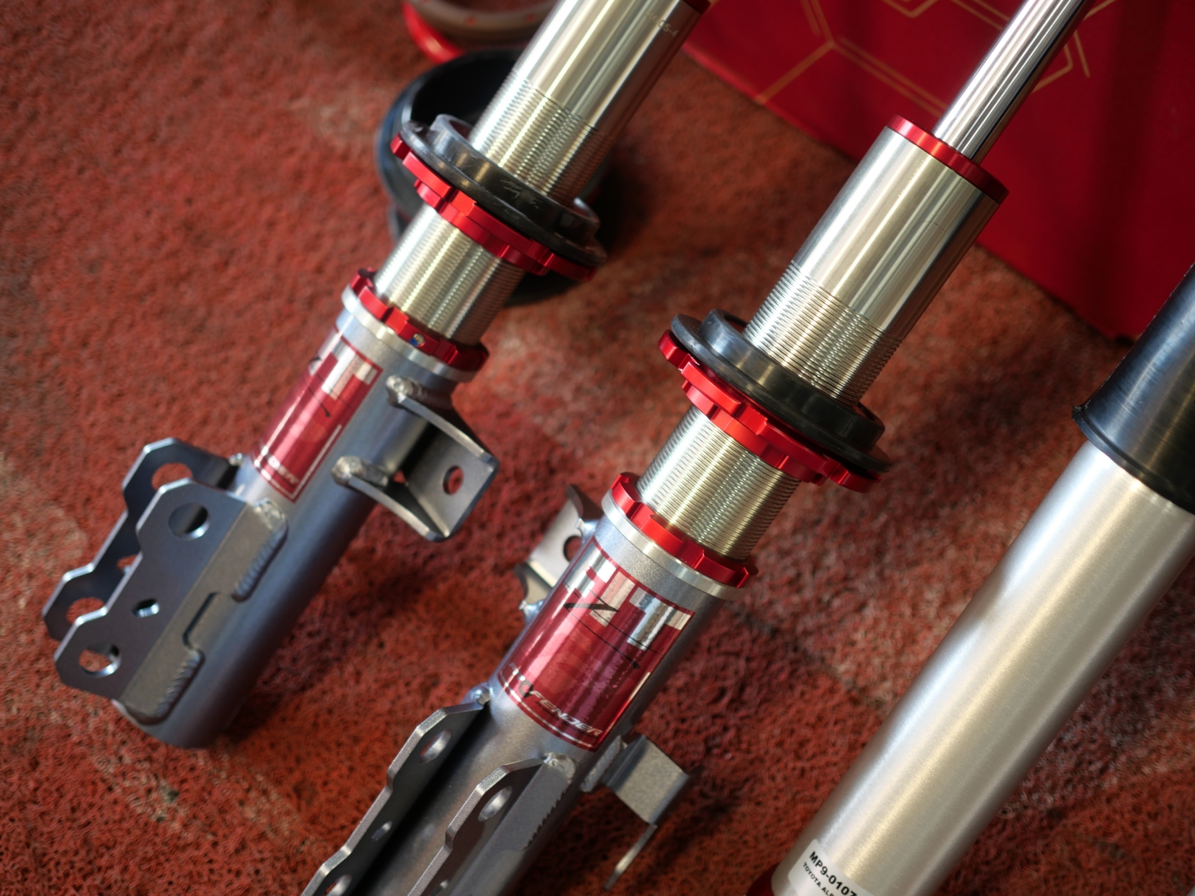 โช๊คอัพ Profender รุ่น FitZ สำหรับรถรุ่น Alphard , Vellfire (AH30)