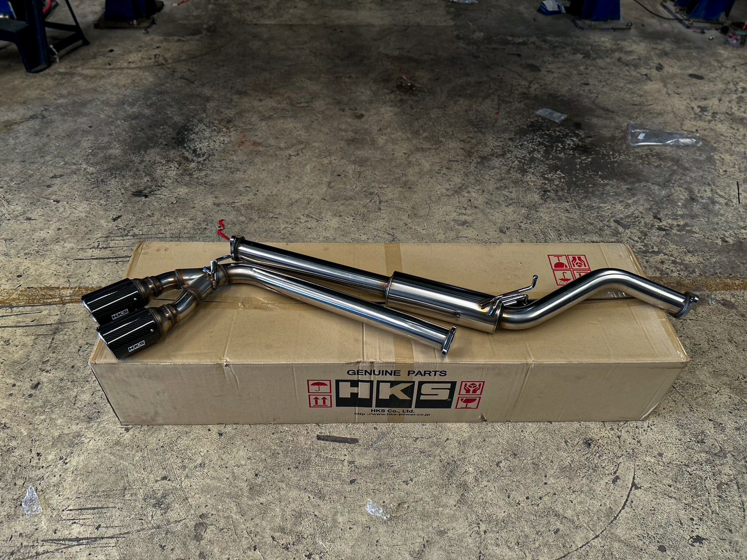 ท่อ HKS ใส่ FORD RANGER ราคาพิเศษ ของแท้ ที่ STEP9