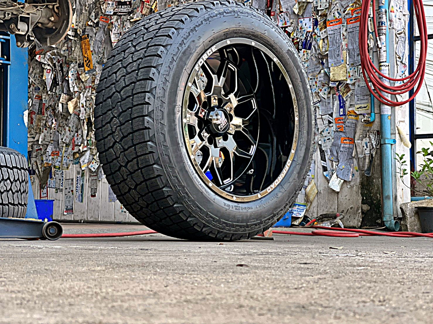 FORD EVEREST ทรงเมกา ล้อ FORCE ที่ STEP9